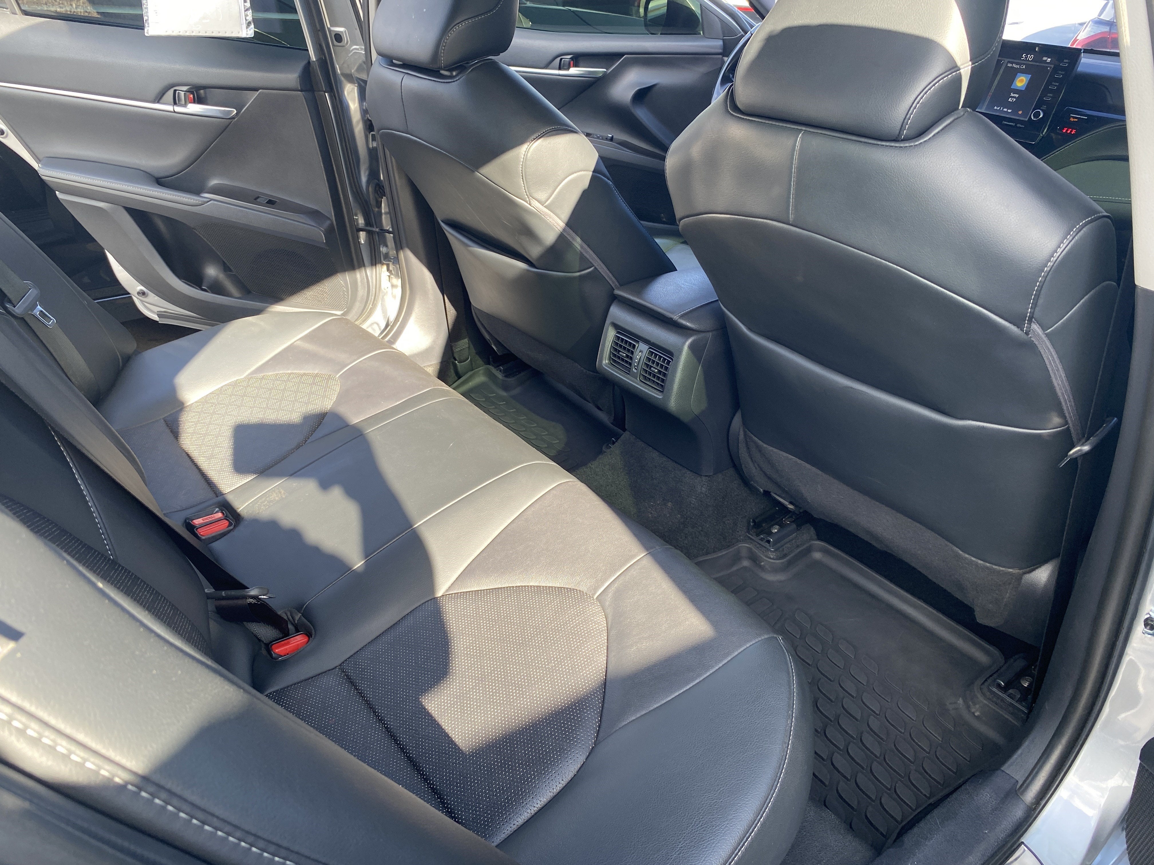 2022 Toyota Camry XSE - Photo 16