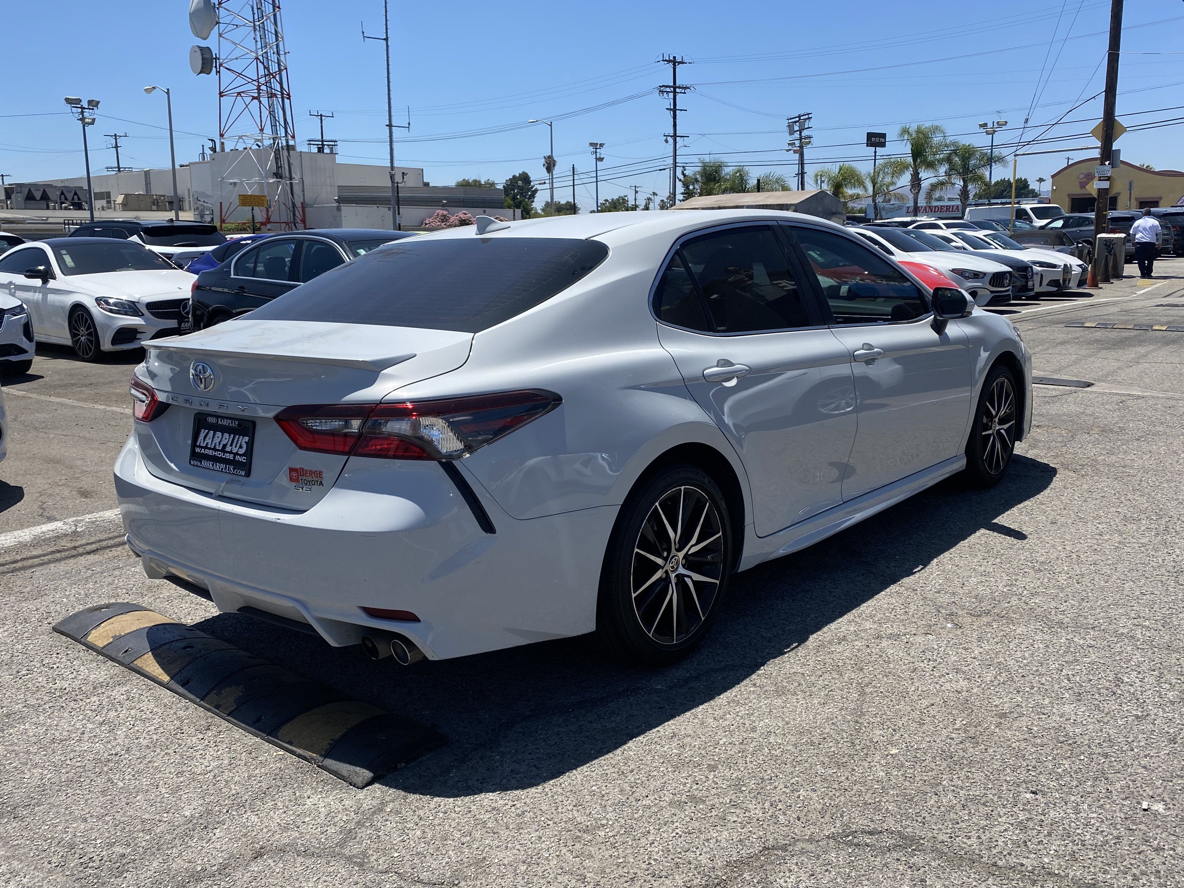 2022 Toyota Camry SE