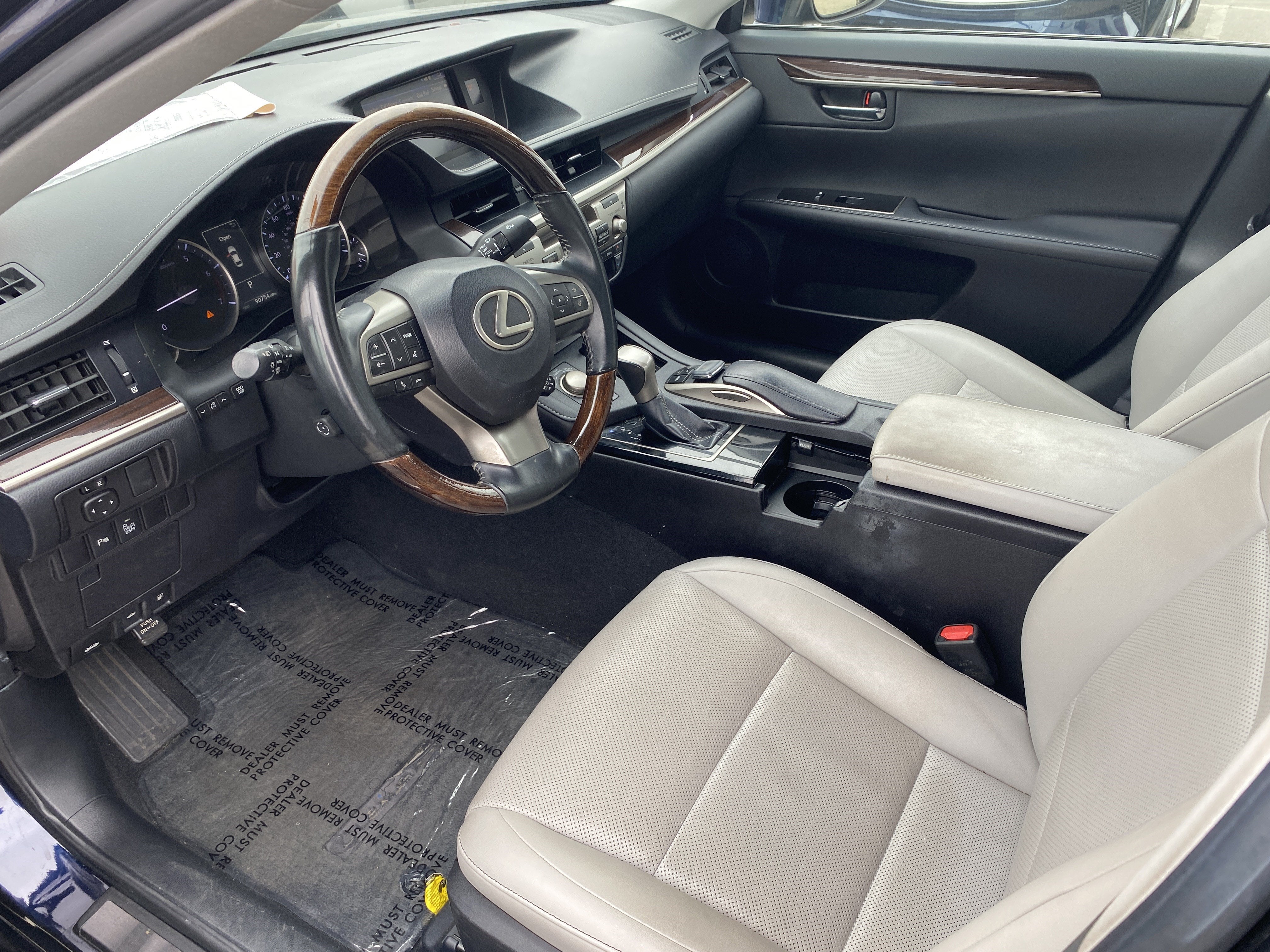 2016 Lexus ES 350 4dr Sdn