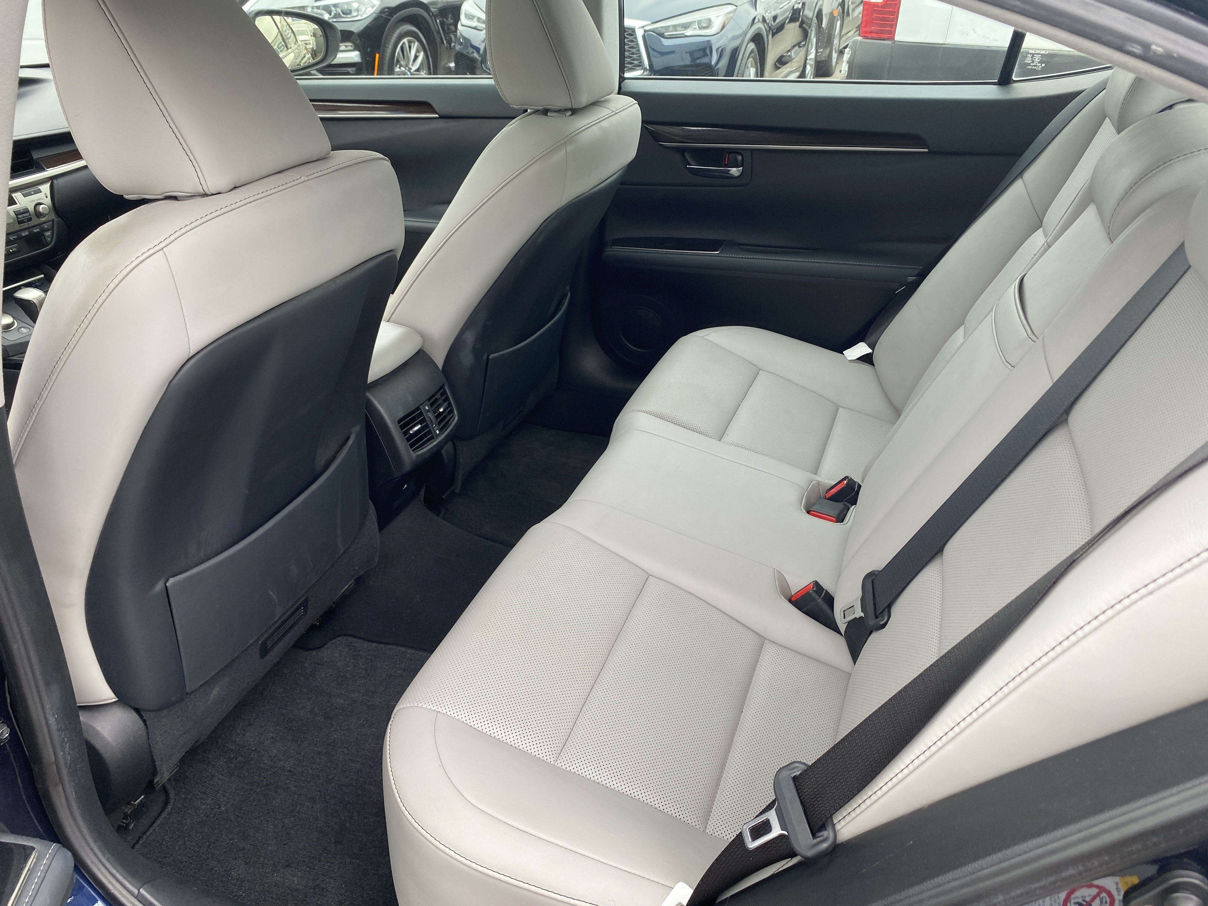 2016 Lexus ES 350 4dr Sdn