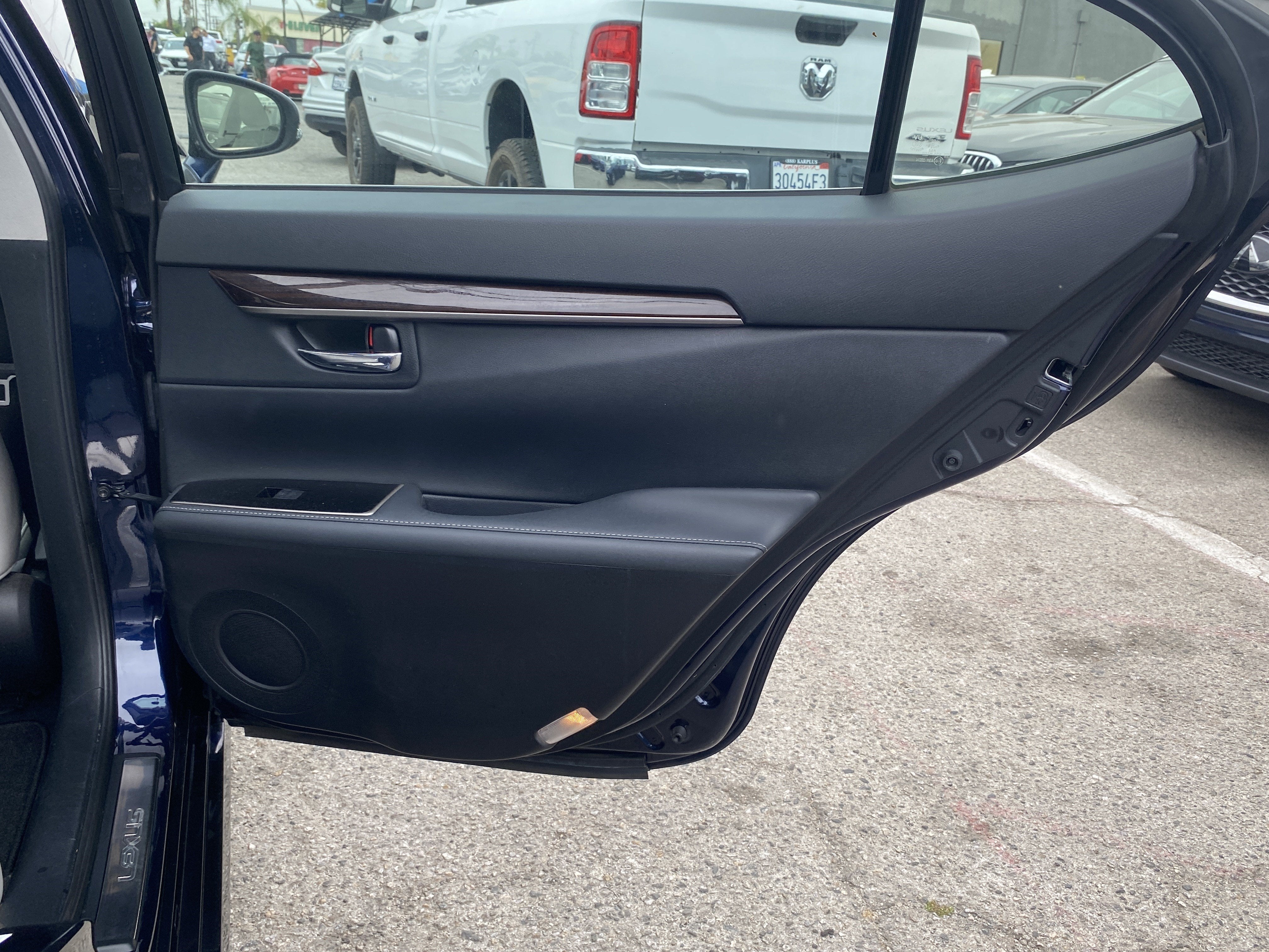 2016 Lexus ES 350 4dr Sdn