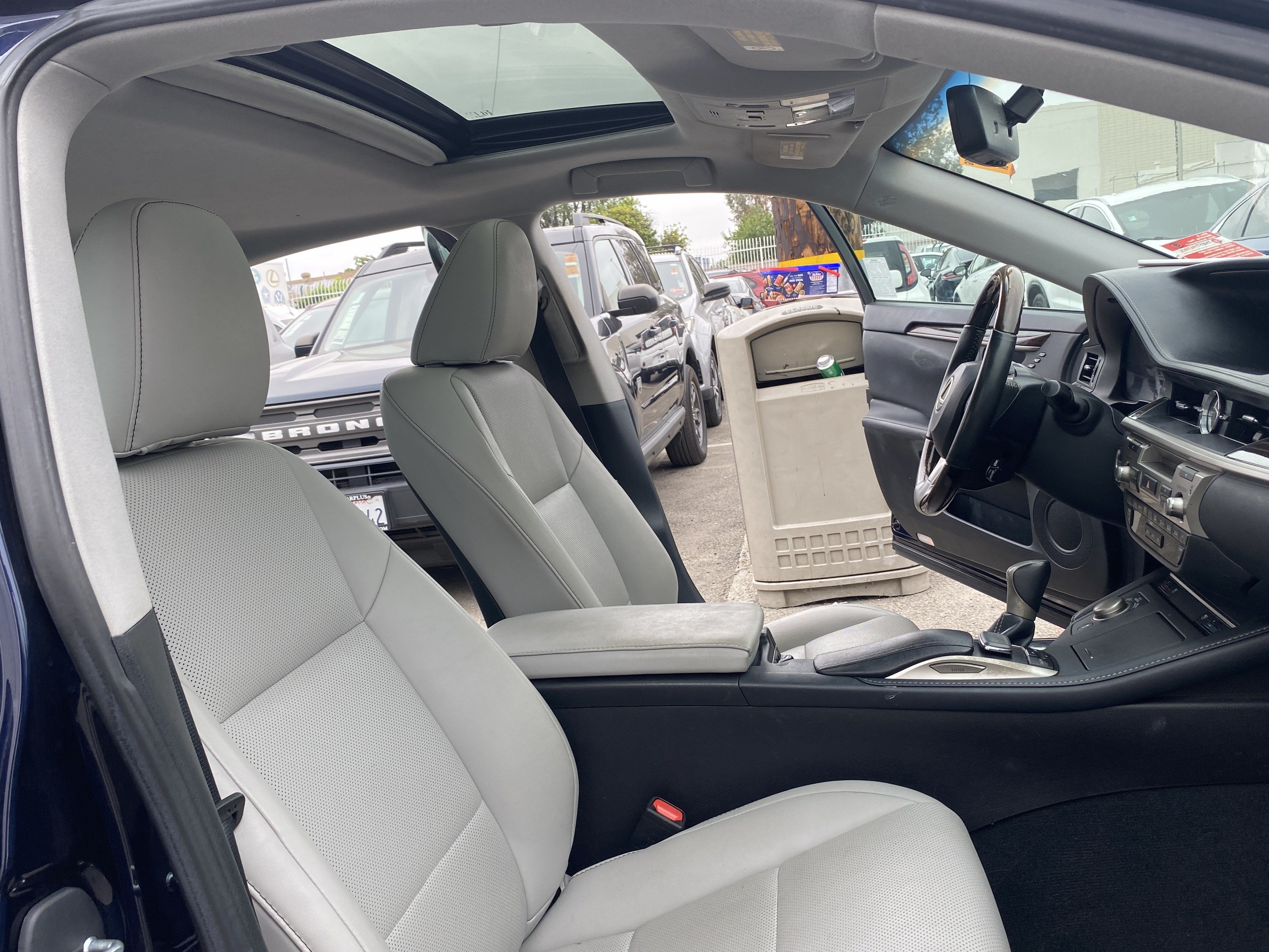 2016 Lexus ES 350 4dr Sdn