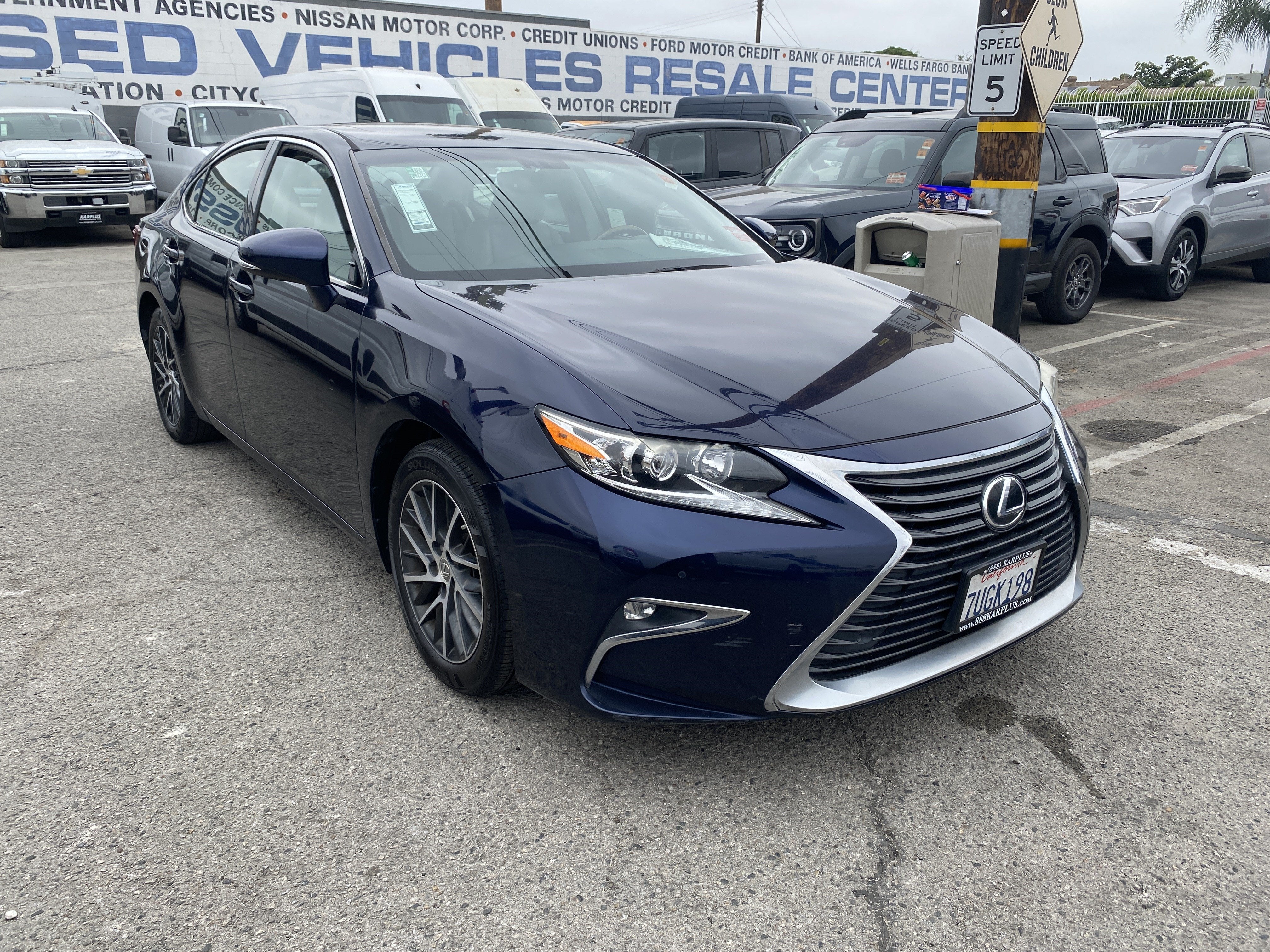 2016 Lexus ES 350 4dr Sdn