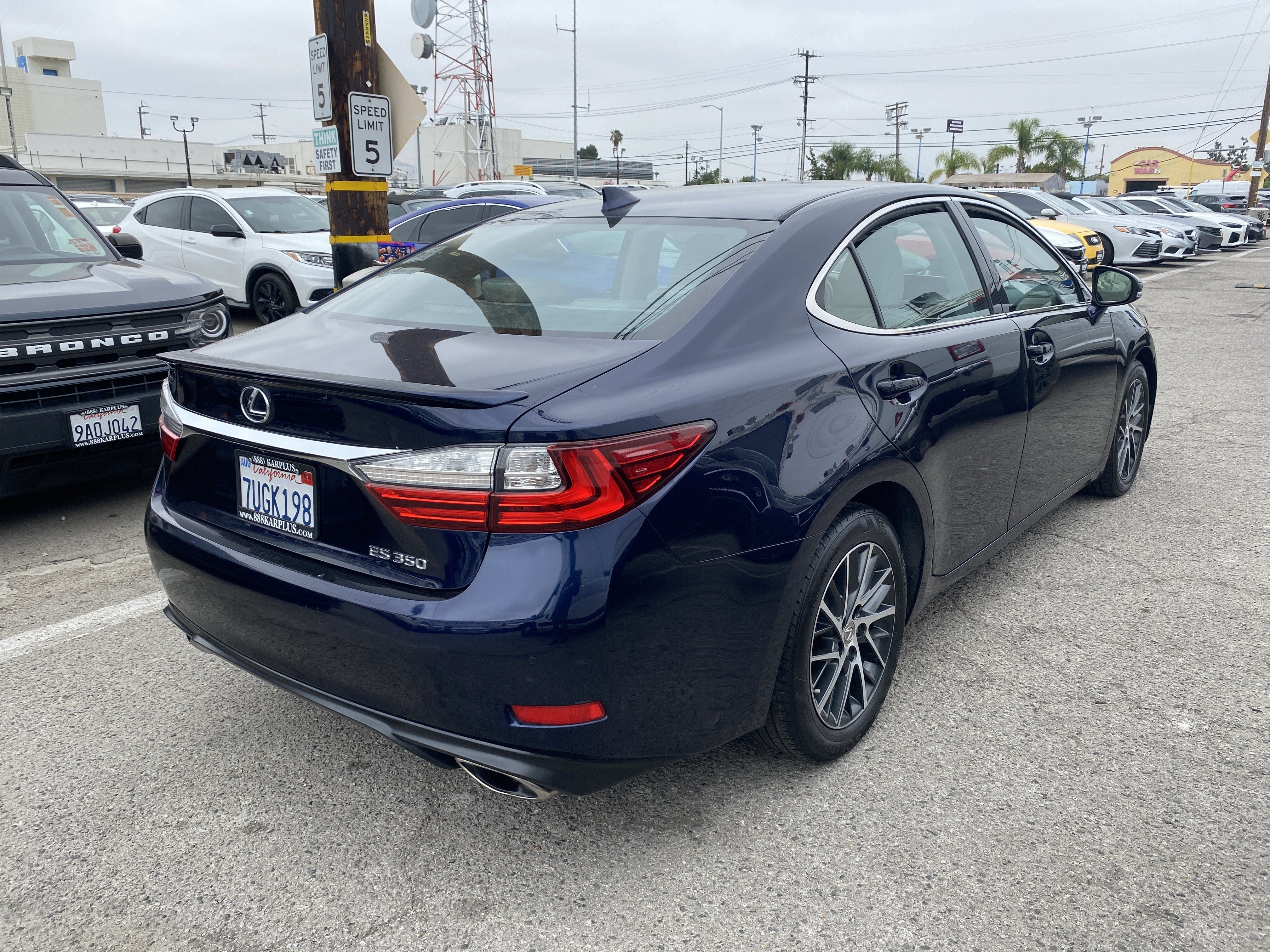 2016 Lexus ES 350 4dr Sdn