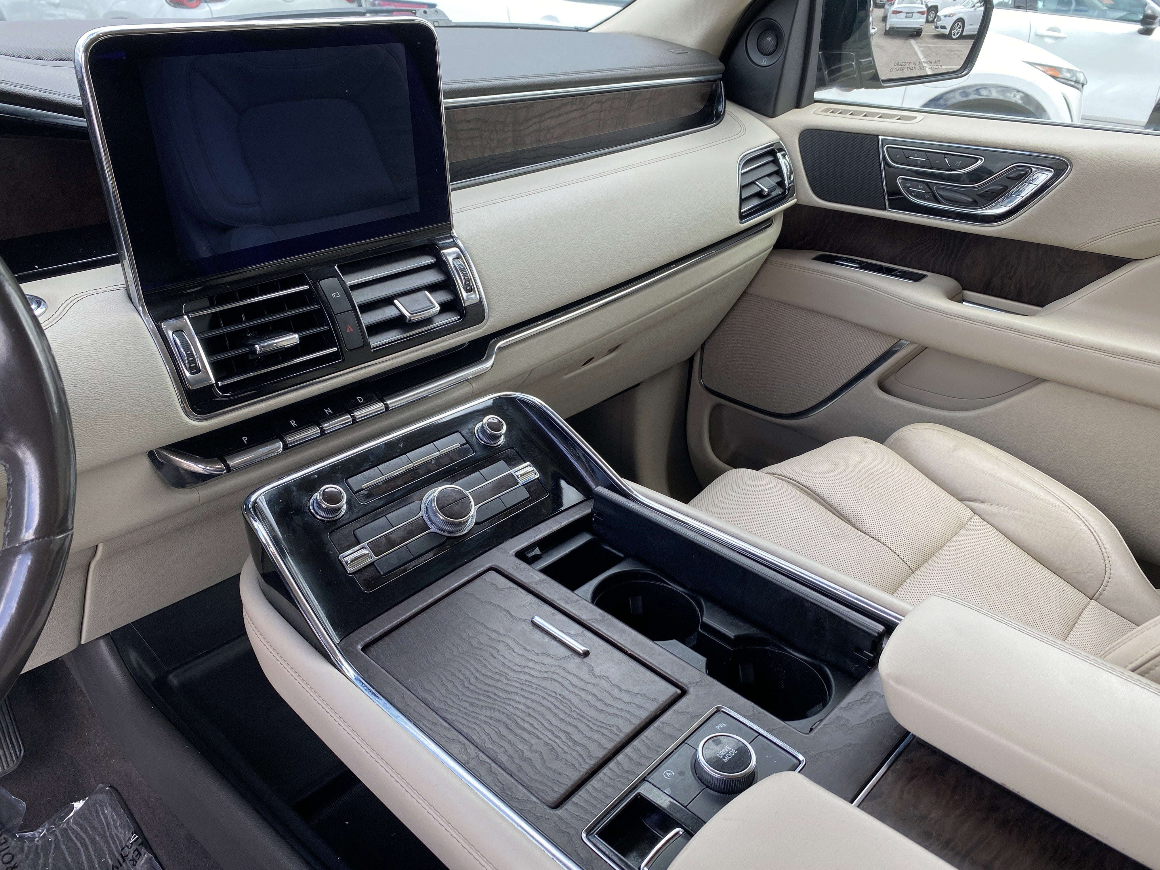 2019 Lincoln Navigator Select