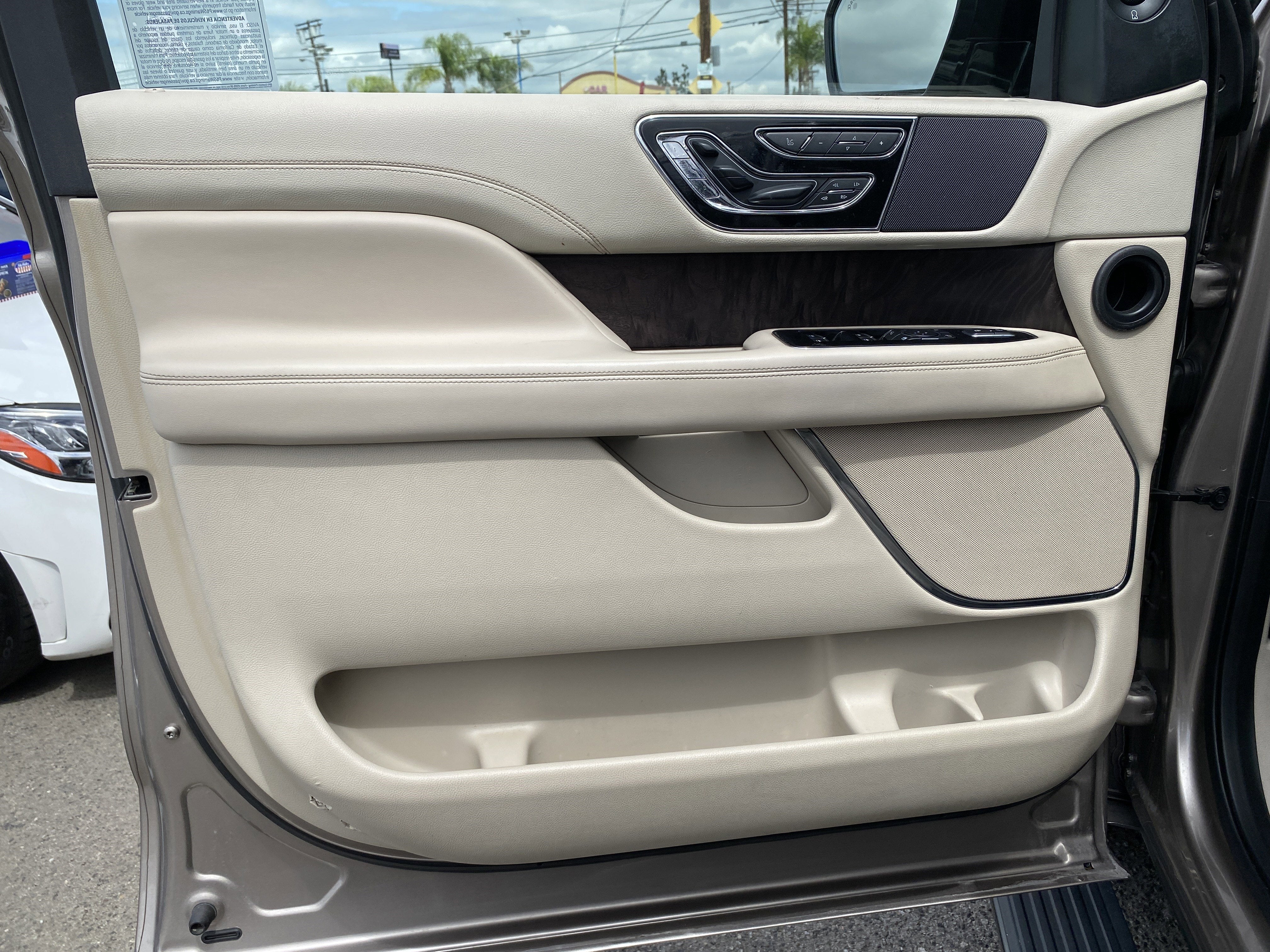 2019 Lincoln Navigator Select