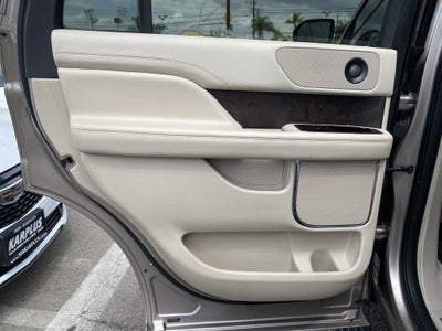2019 Lincoln Navigator Select