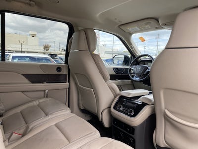 2019 Lincoln Navigator Select