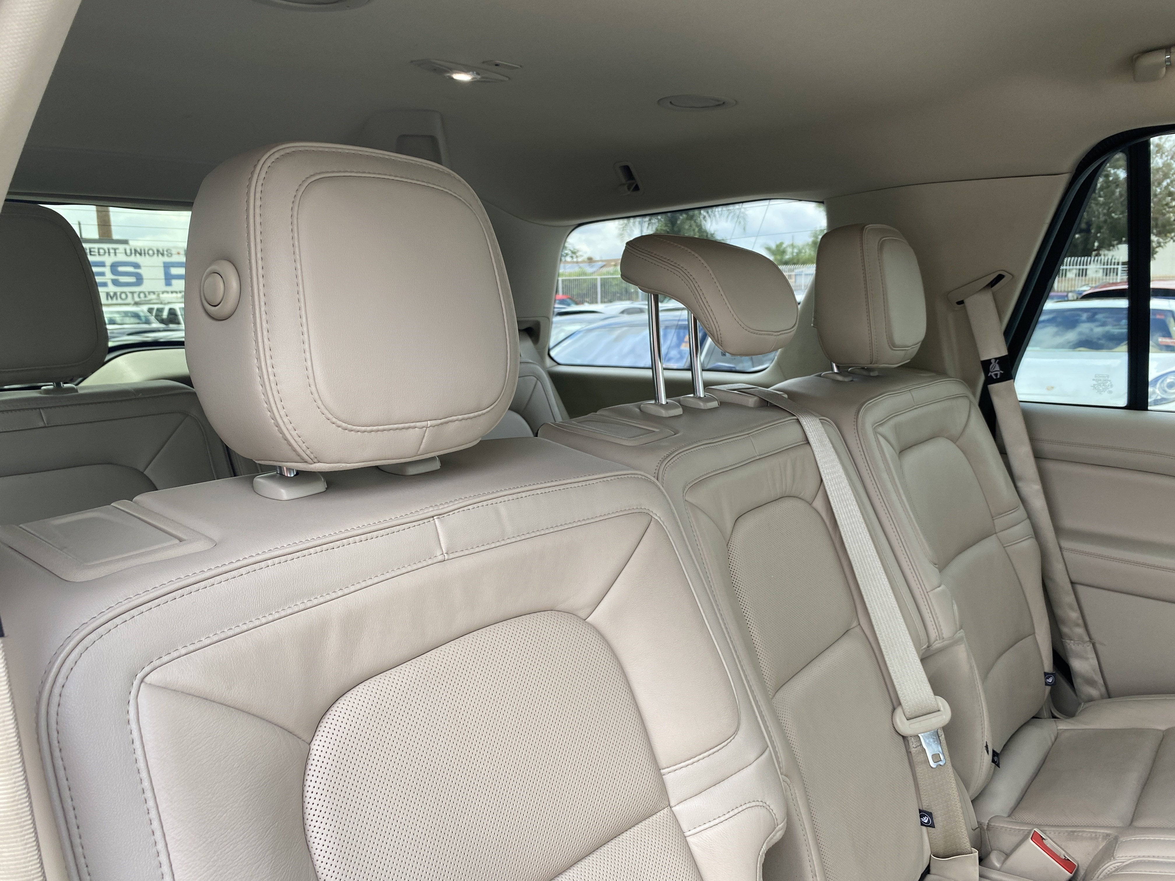 2019 Lincoln Navigator Select