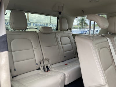 2019 Lincoln Navigator Select