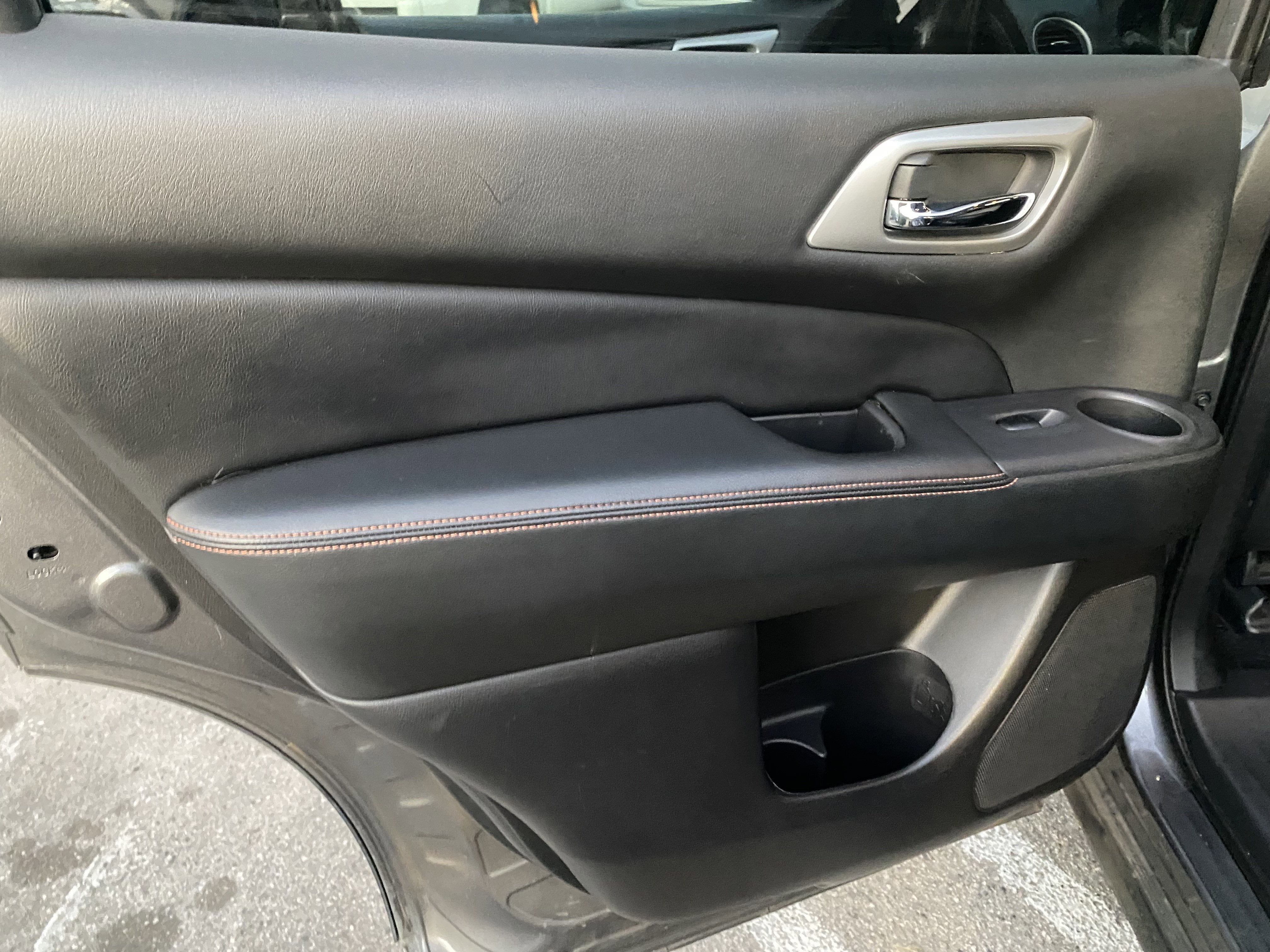 2020 Nissan Pathfinder SV