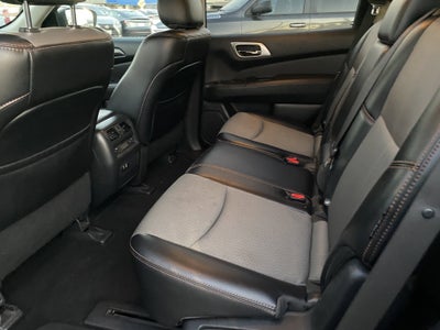 2020 Nissan Pathfinder SV