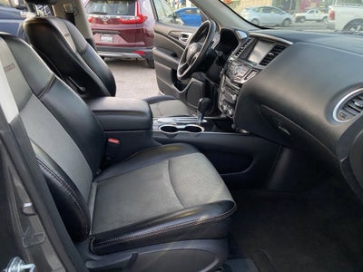 2020 Nissan Pathfinder SV