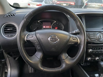 2020 Nissan Pathfinder SV