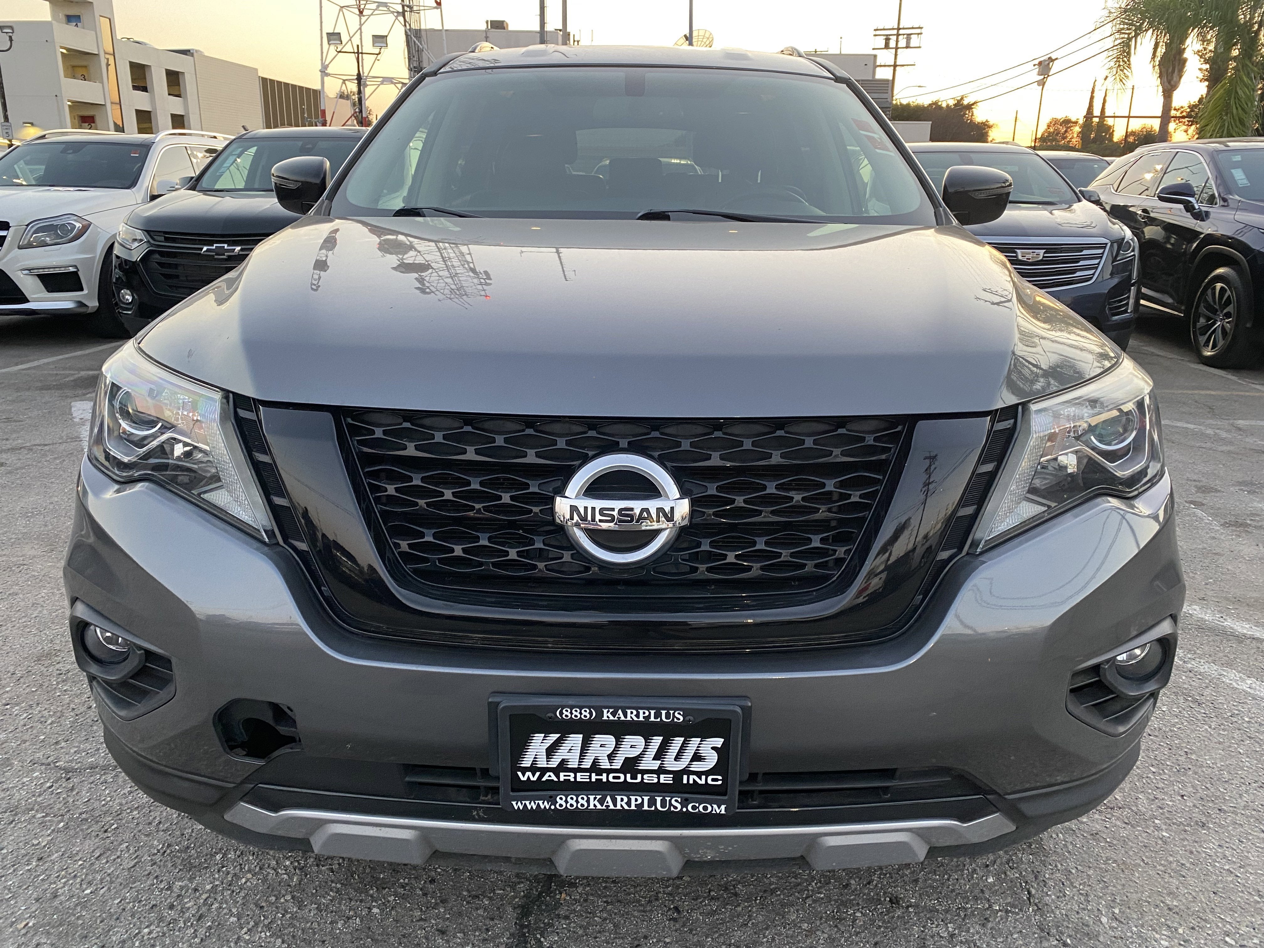 2020 Nissan Pathfinder SV