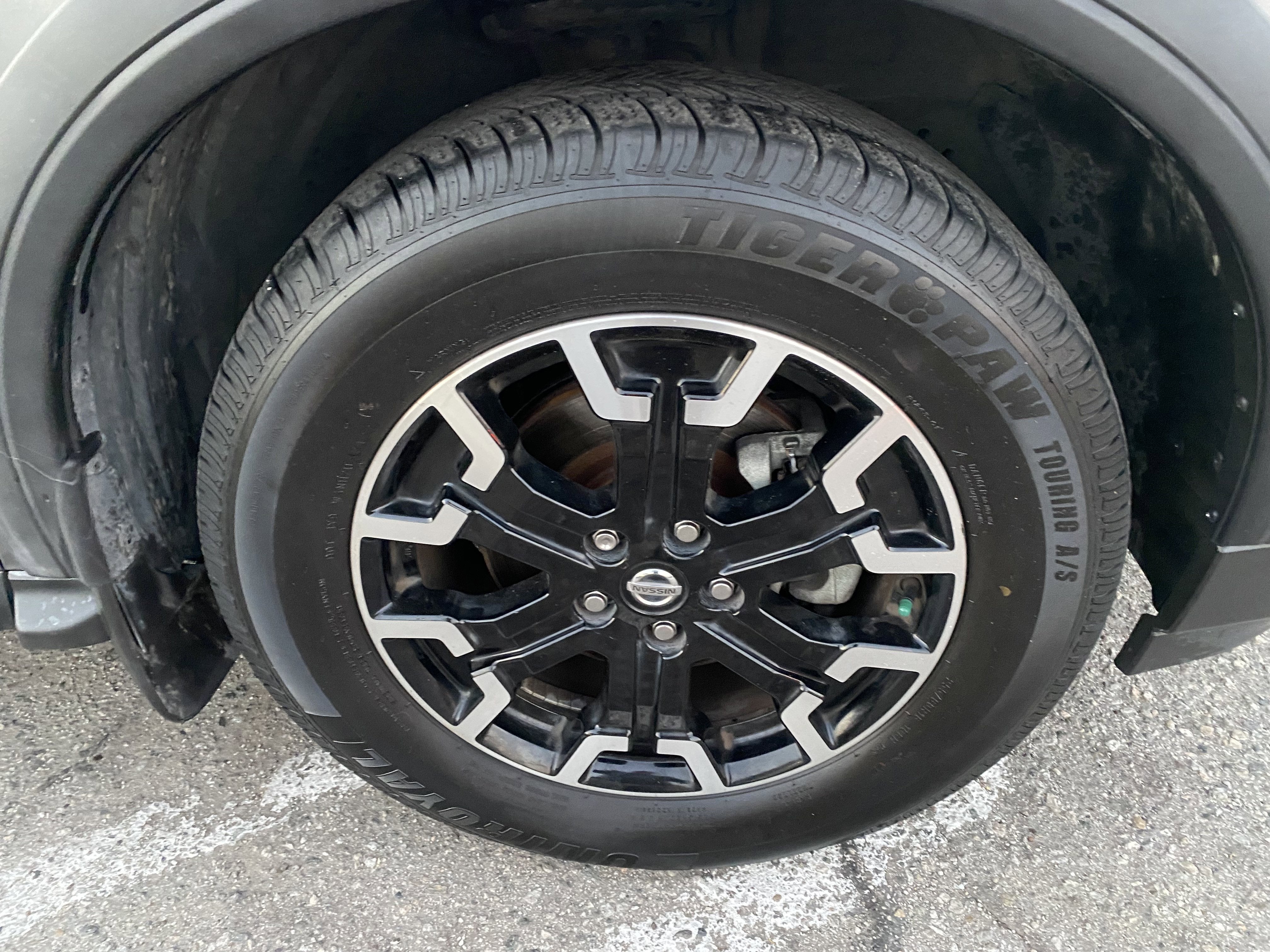 2020 Nissan Pathfinder SV