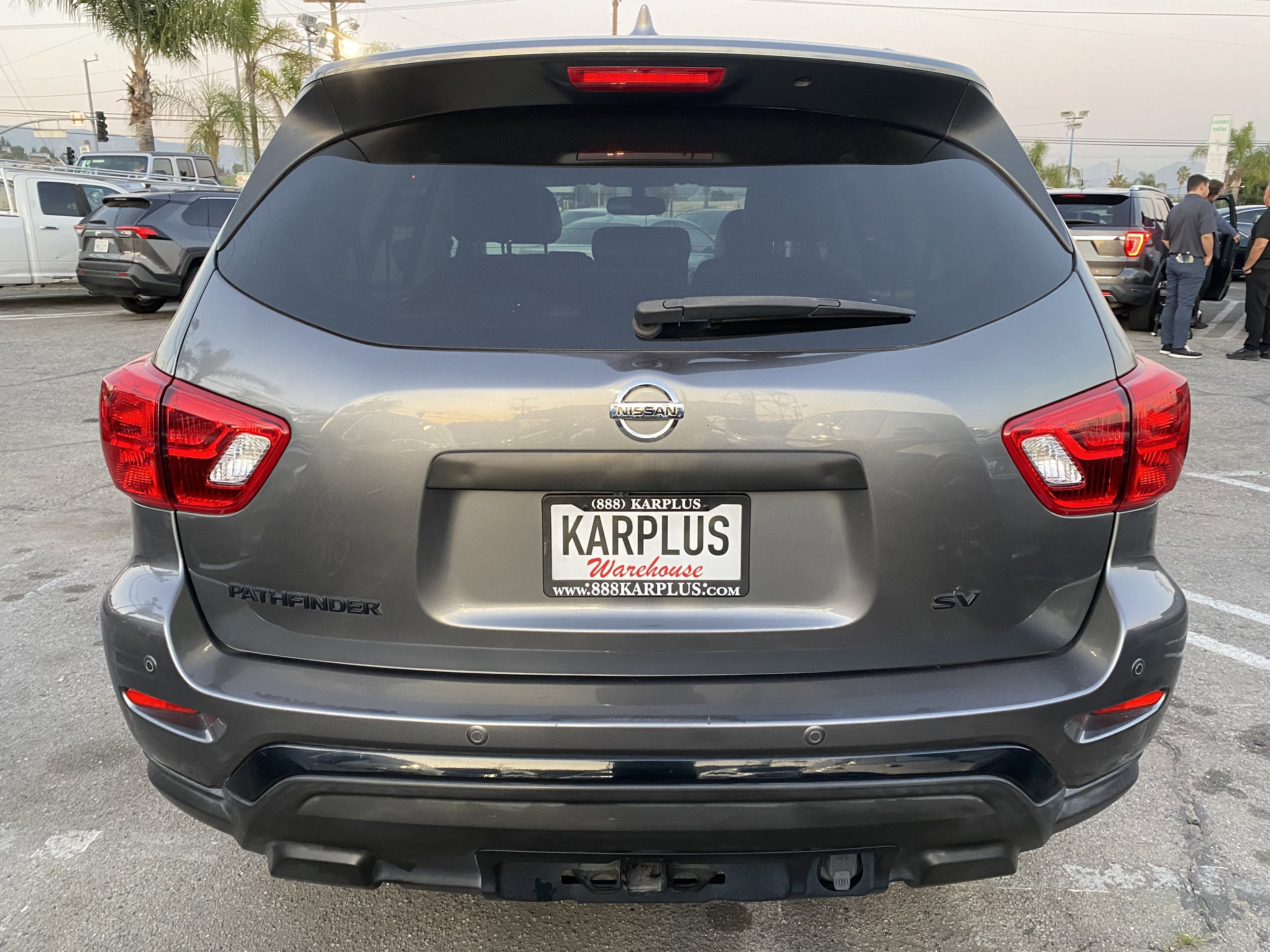 2020 Nissan Pathfinder SV