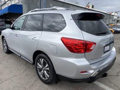 2017 Nissan Pathfinder FWD S