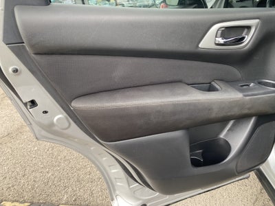 2017 Nissan Pathfinder FWD S