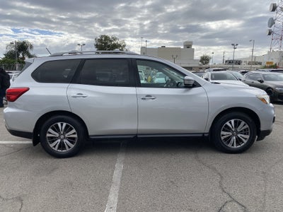 2017 Nissan Pathfinder FWD S