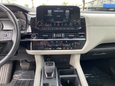 2023 Nissan Pathfinder SL 2WD