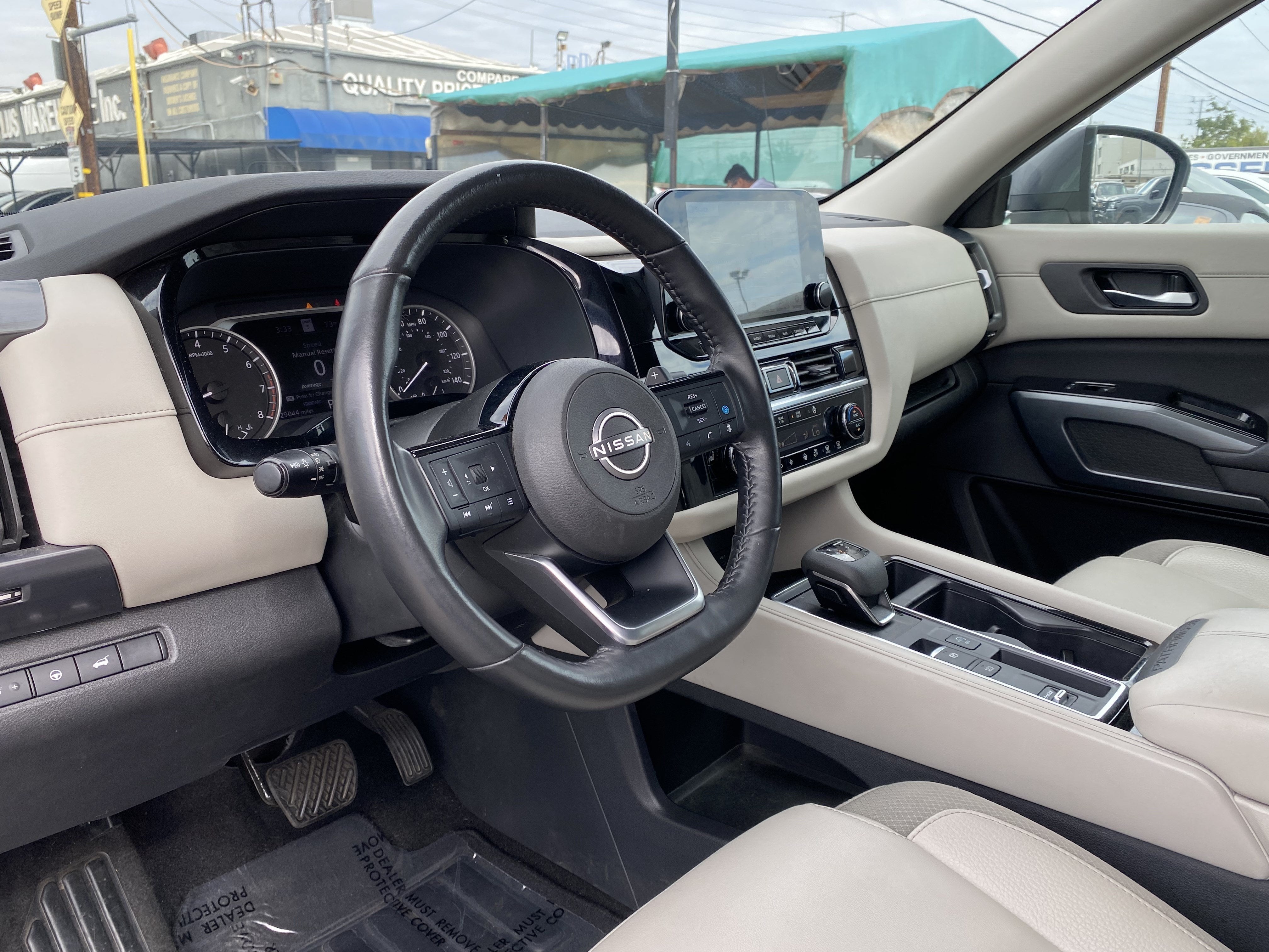 2023 Nissan Pathfinder SL 2WD