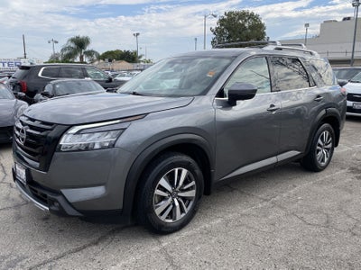 2023 Nissan Pathfinder SL 2WD