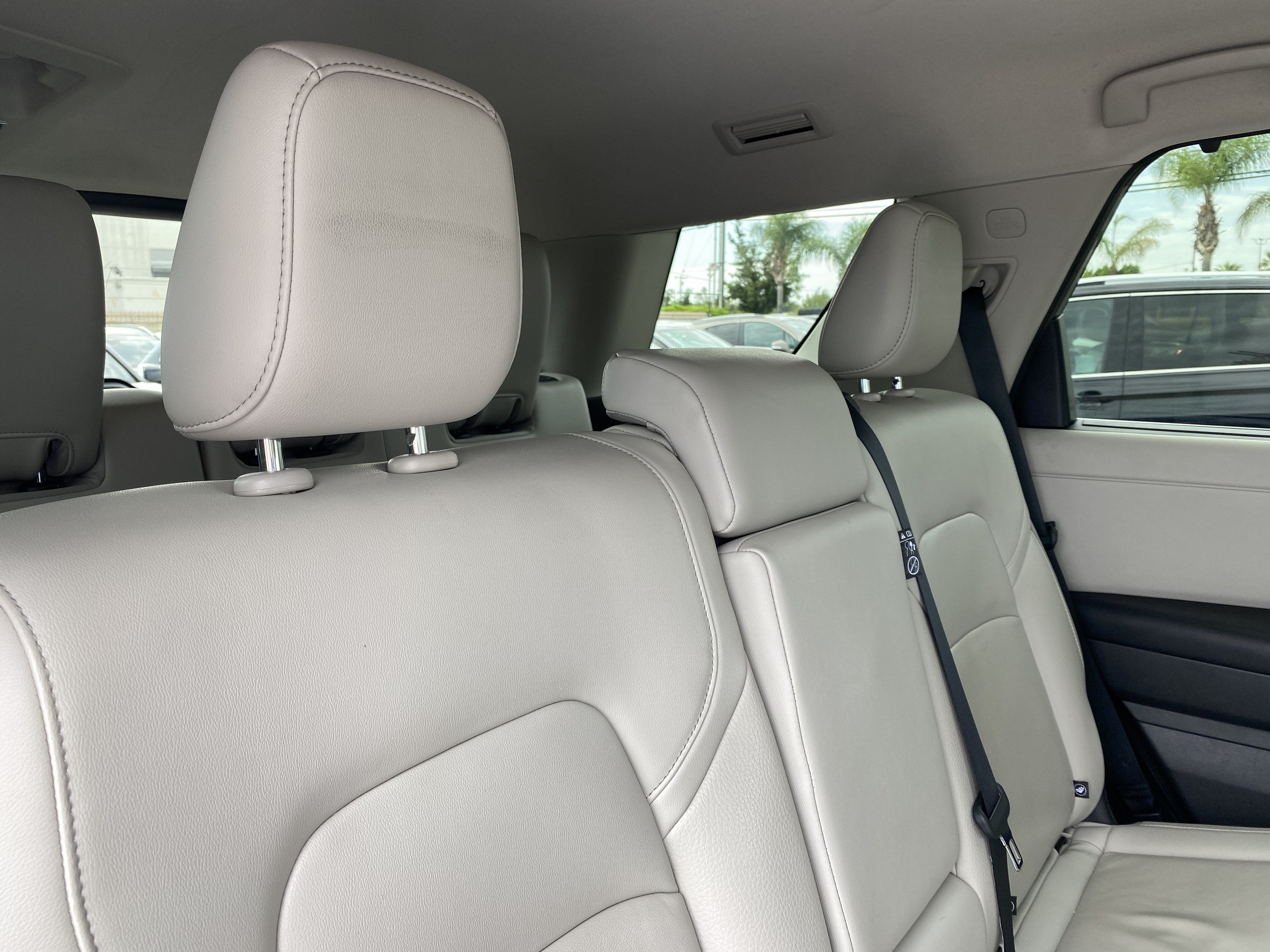 2023 Nissan Pathfinder SL 2WD