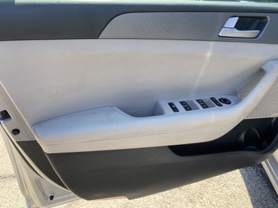 2016 Hyundai Sonata 2.4L SE