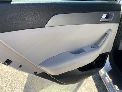2016 Hyundai Sonata 2.4L SE