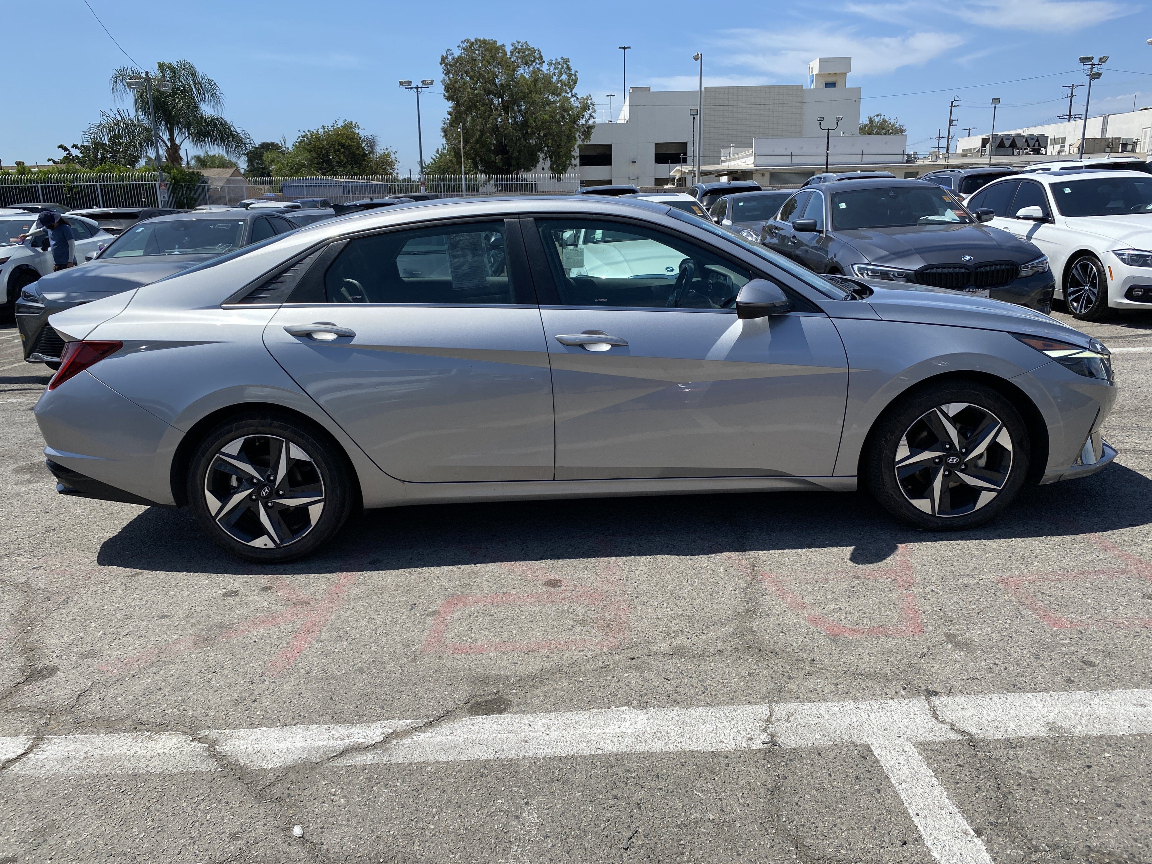 2022 Hyundai Elantra SEL