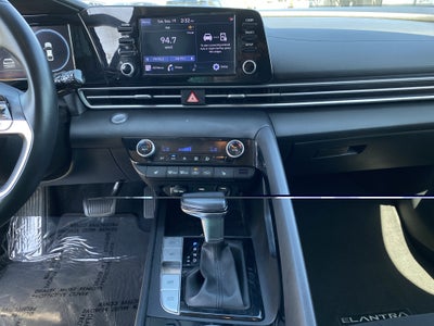 2022 Hyundai Elantra SEL