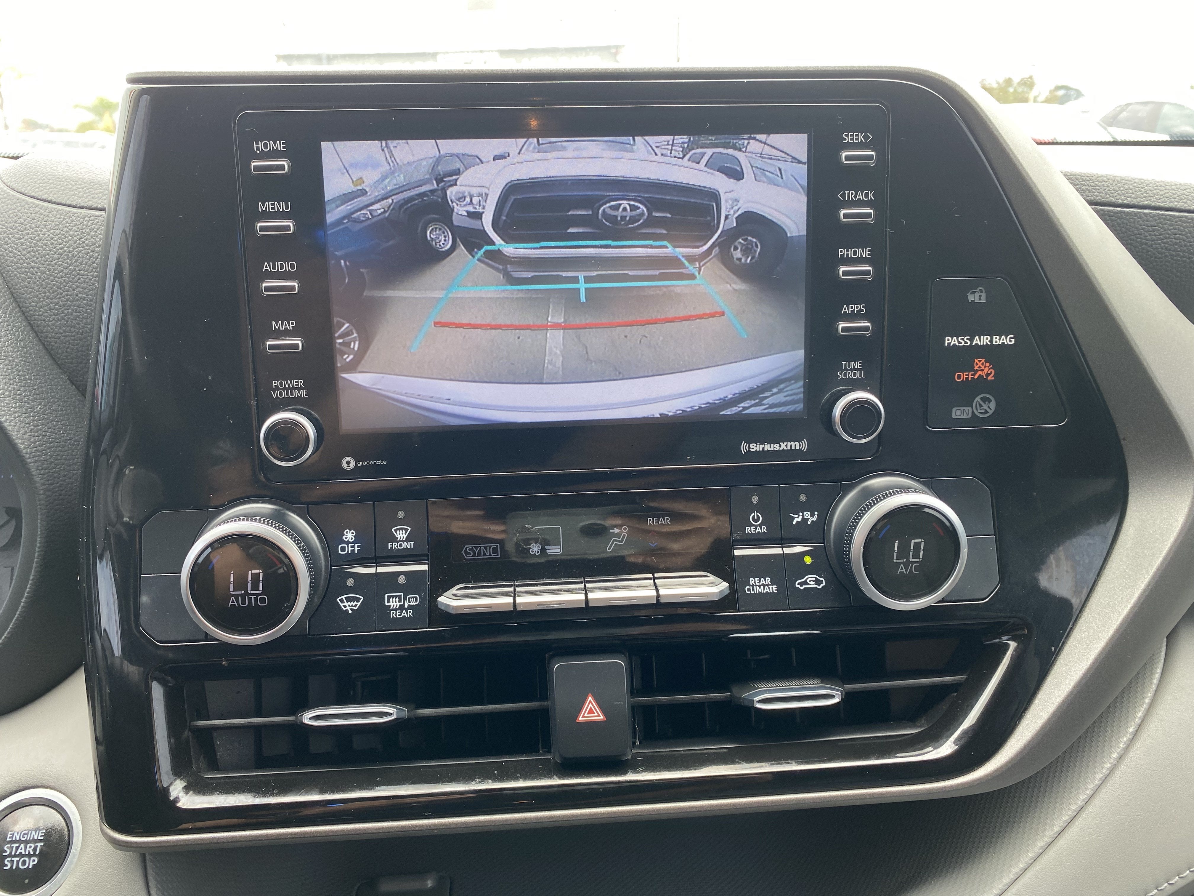 2020 Toyota Highlander L