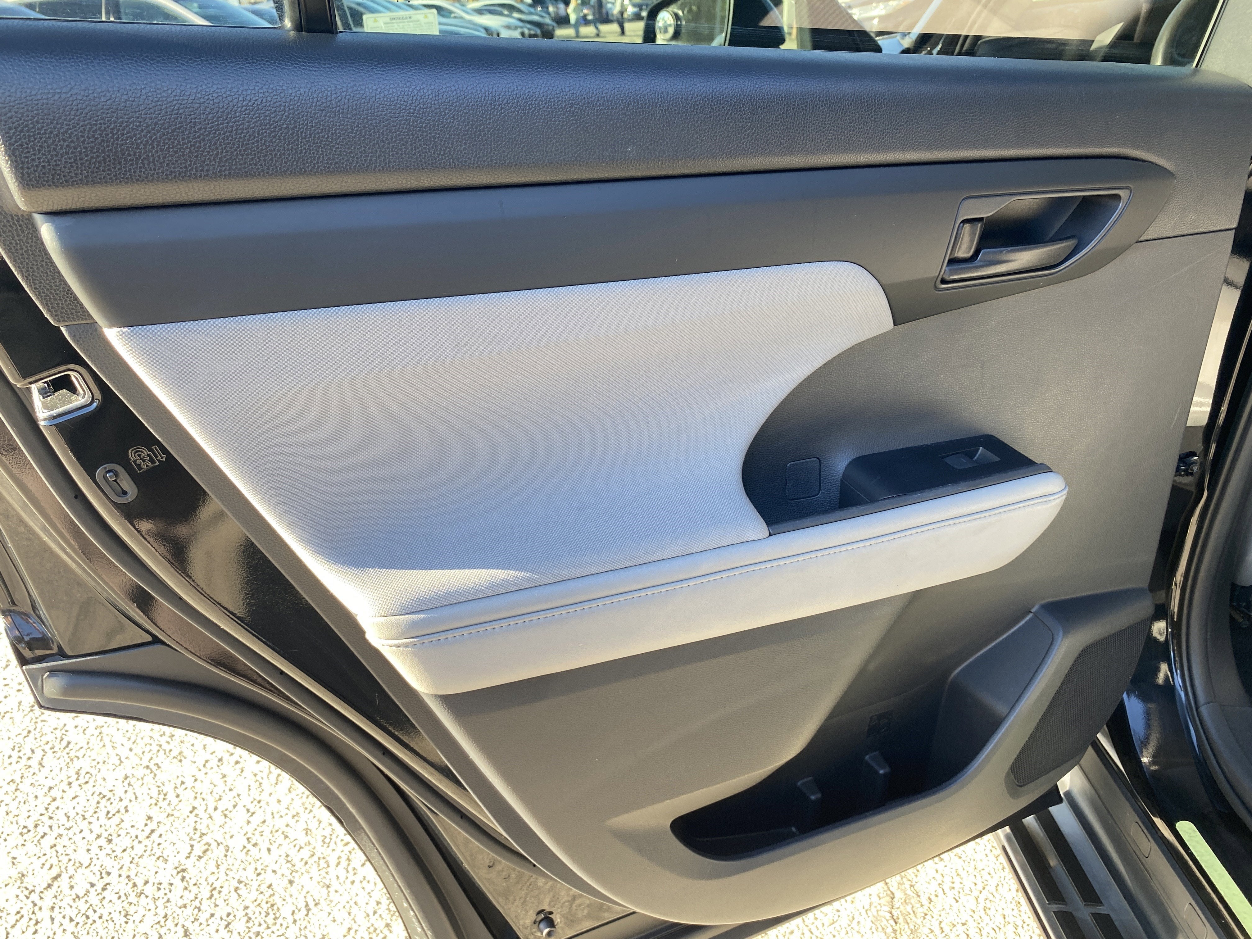 2020 Toyota Highlander L