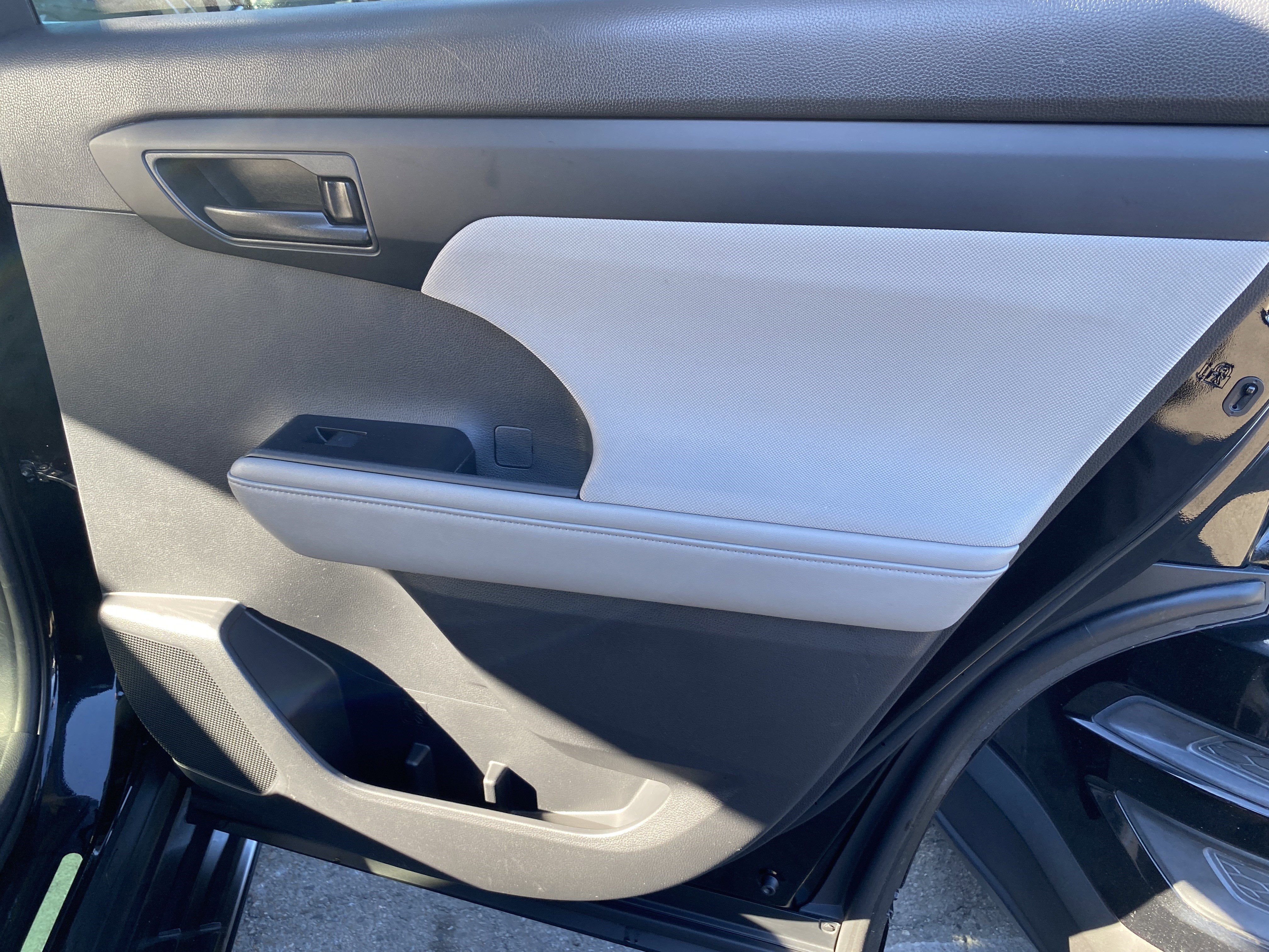 2020 Toyota Highlander L