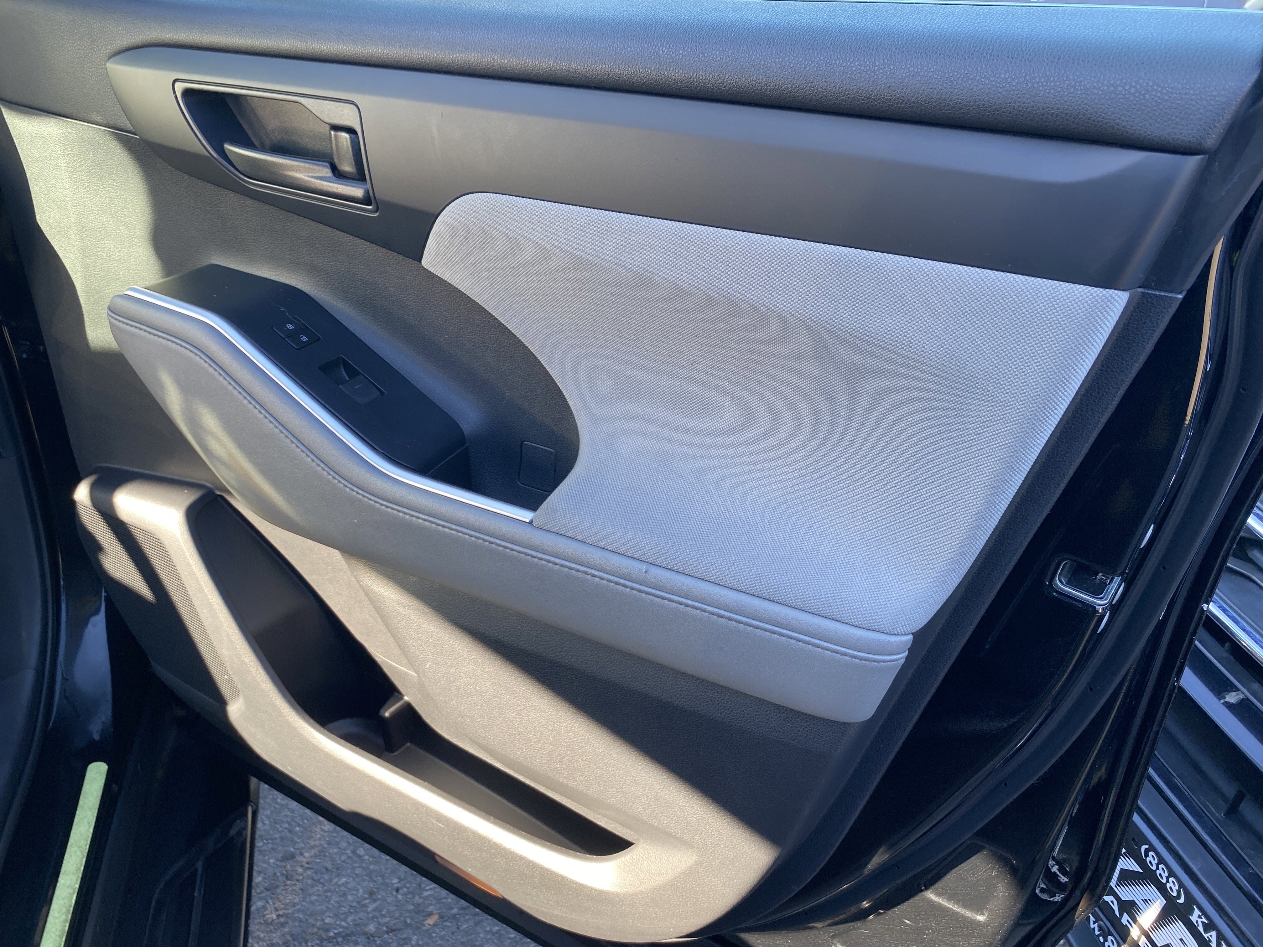 2020 Toyota Highlander L