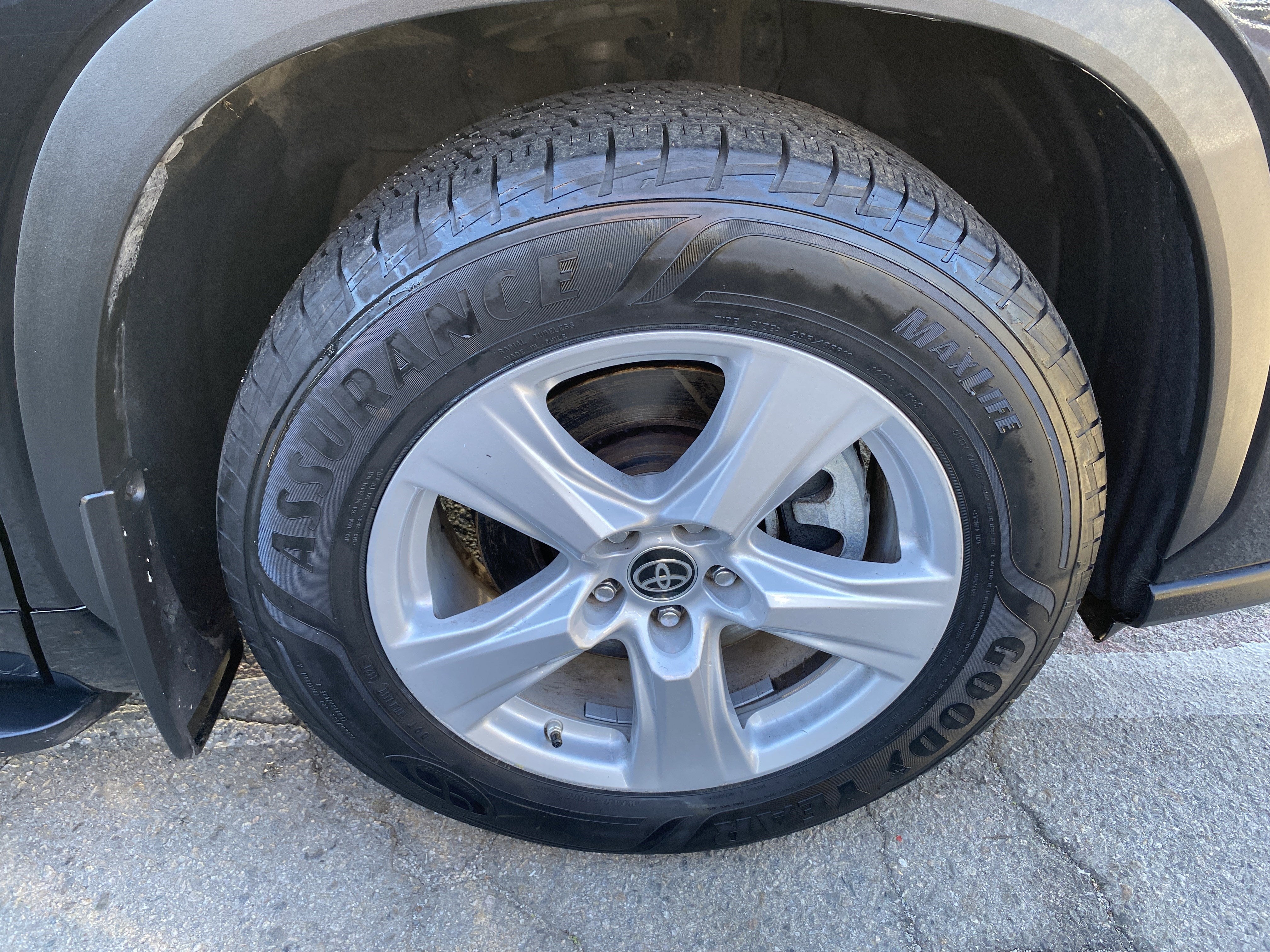 2020 Toyota Highlander L