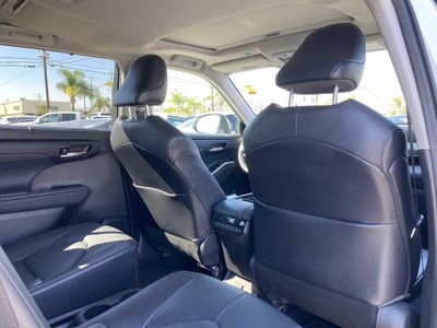 2021 Toyota Highlander Hybrid XLE