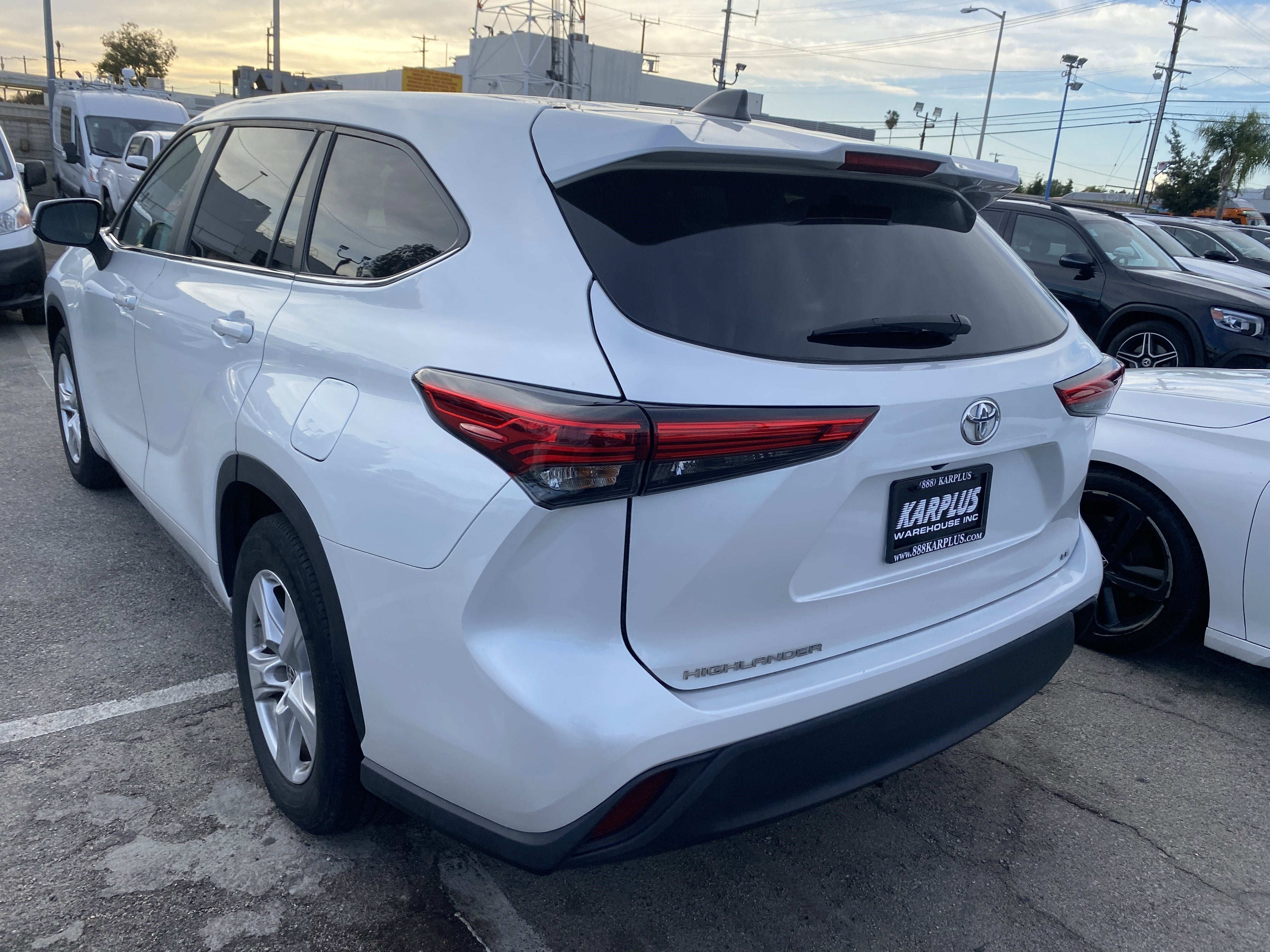 2023 Toyota Highlander LE