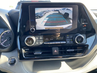2023 Toyota Highlander L FWD