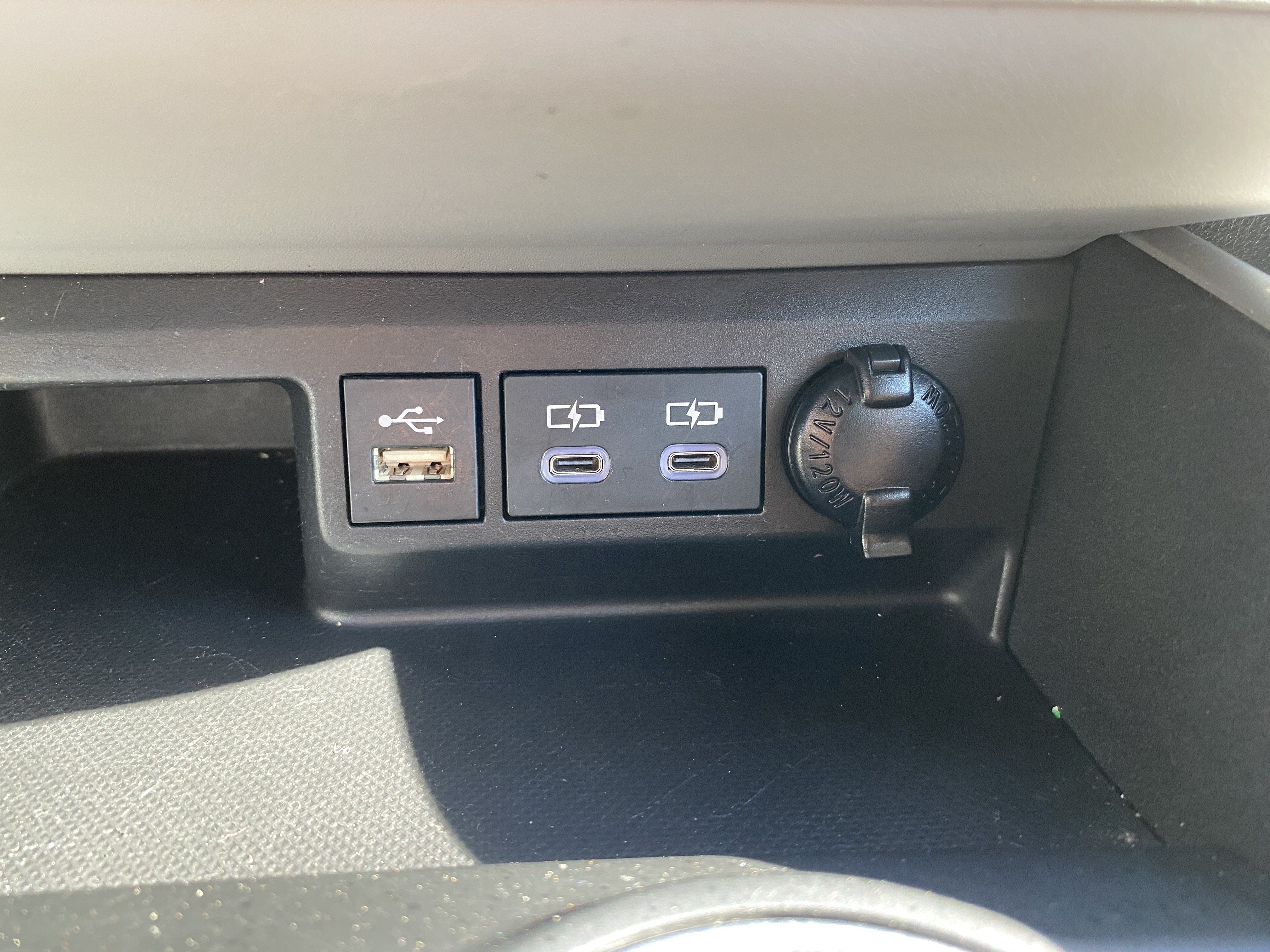 2023 Toyota Highlander L FWD