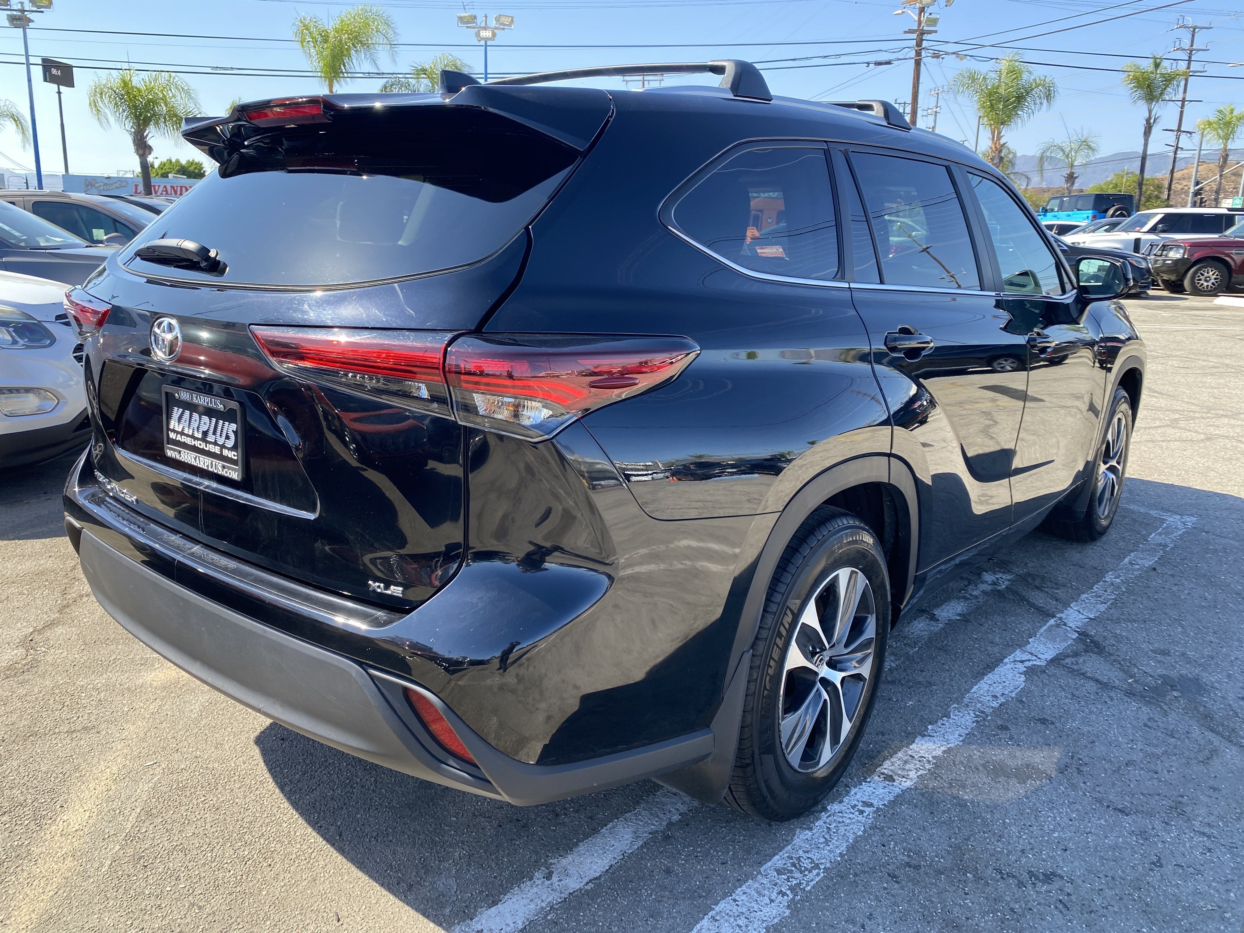 2024 Toyota Highlander LE
