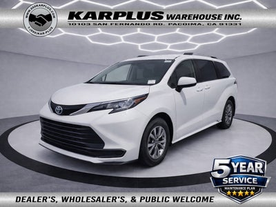 2021 Toyota Sienna LE