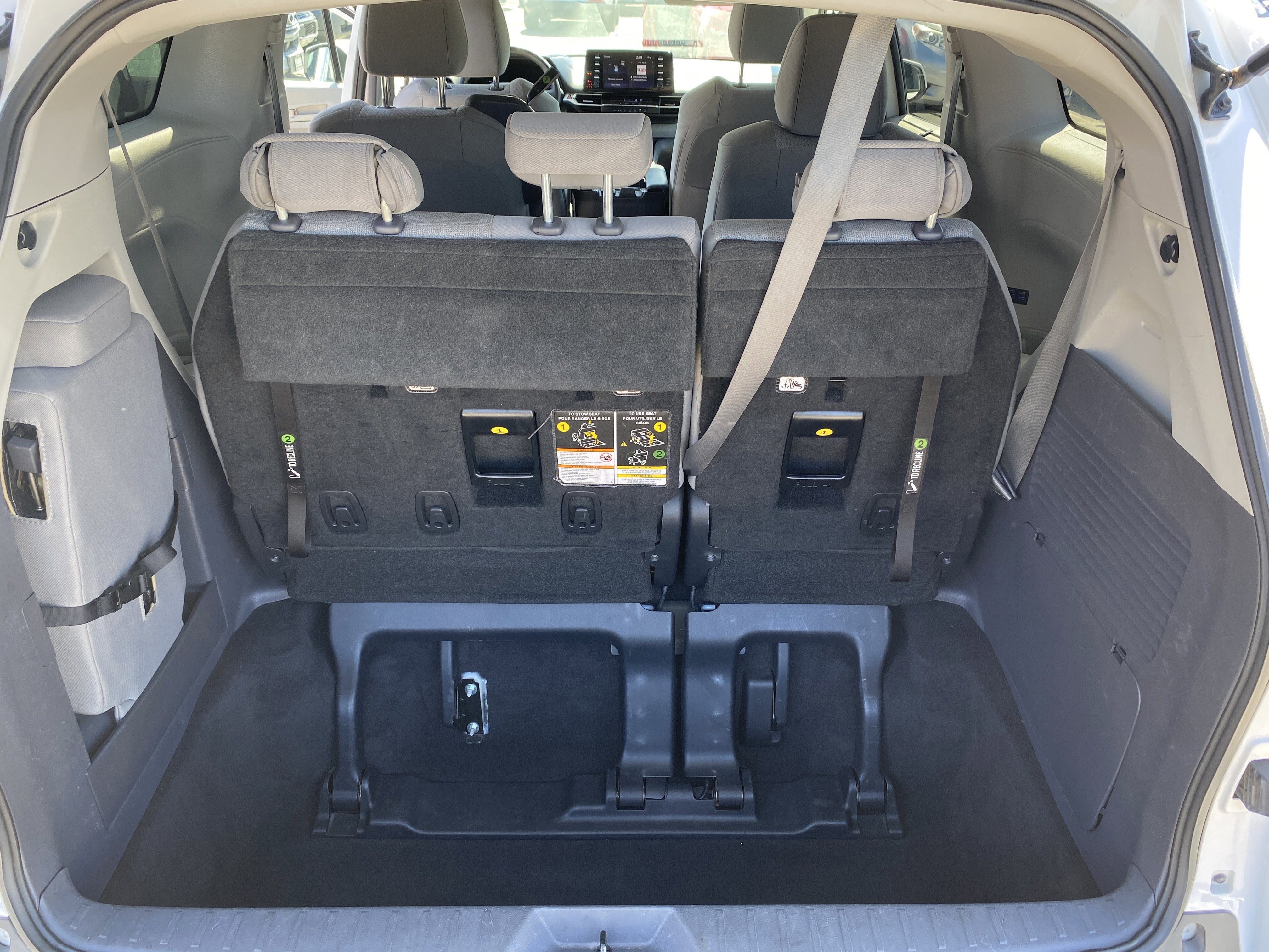 2021 Toyota Sienna LE