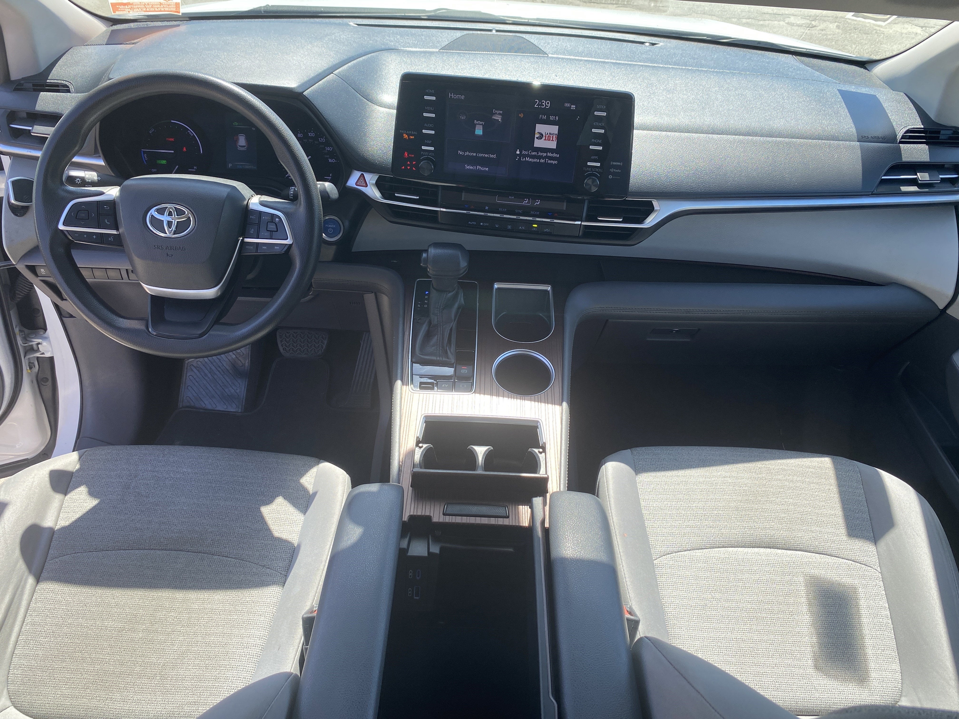 2021 Toyota Sienna LE