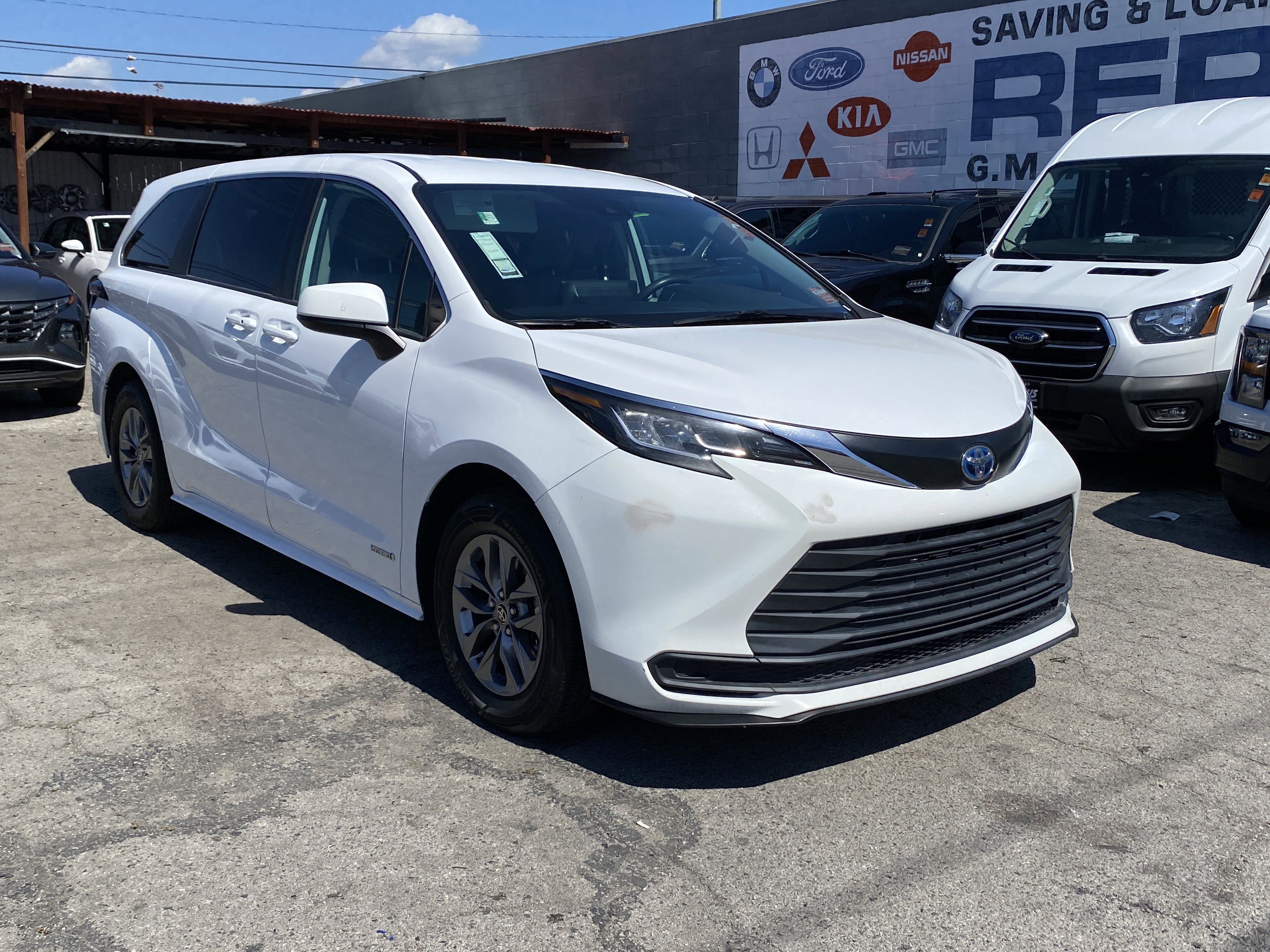 2021 Toyota Sienna LE