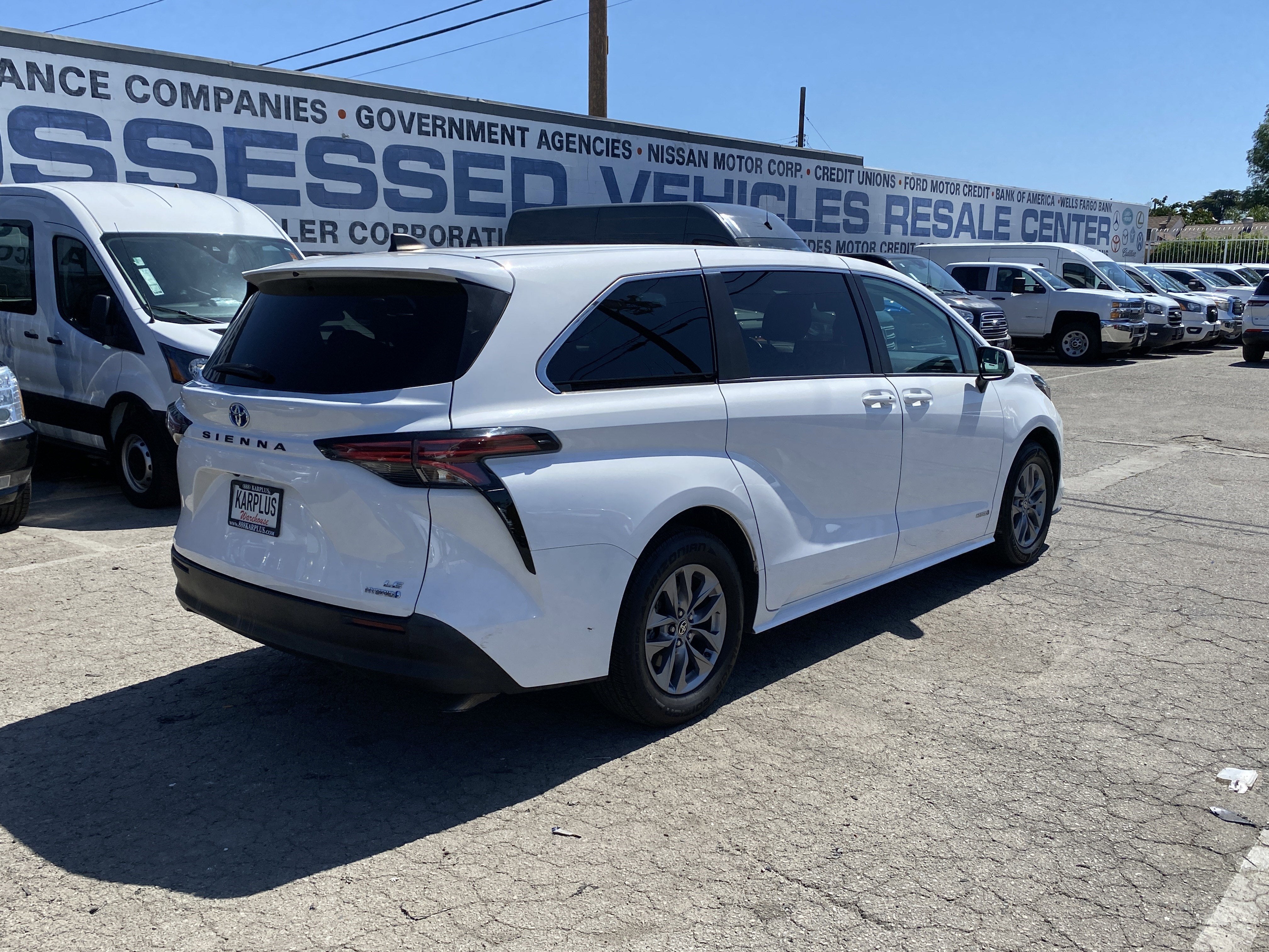 2021 Toyota Sienna LE