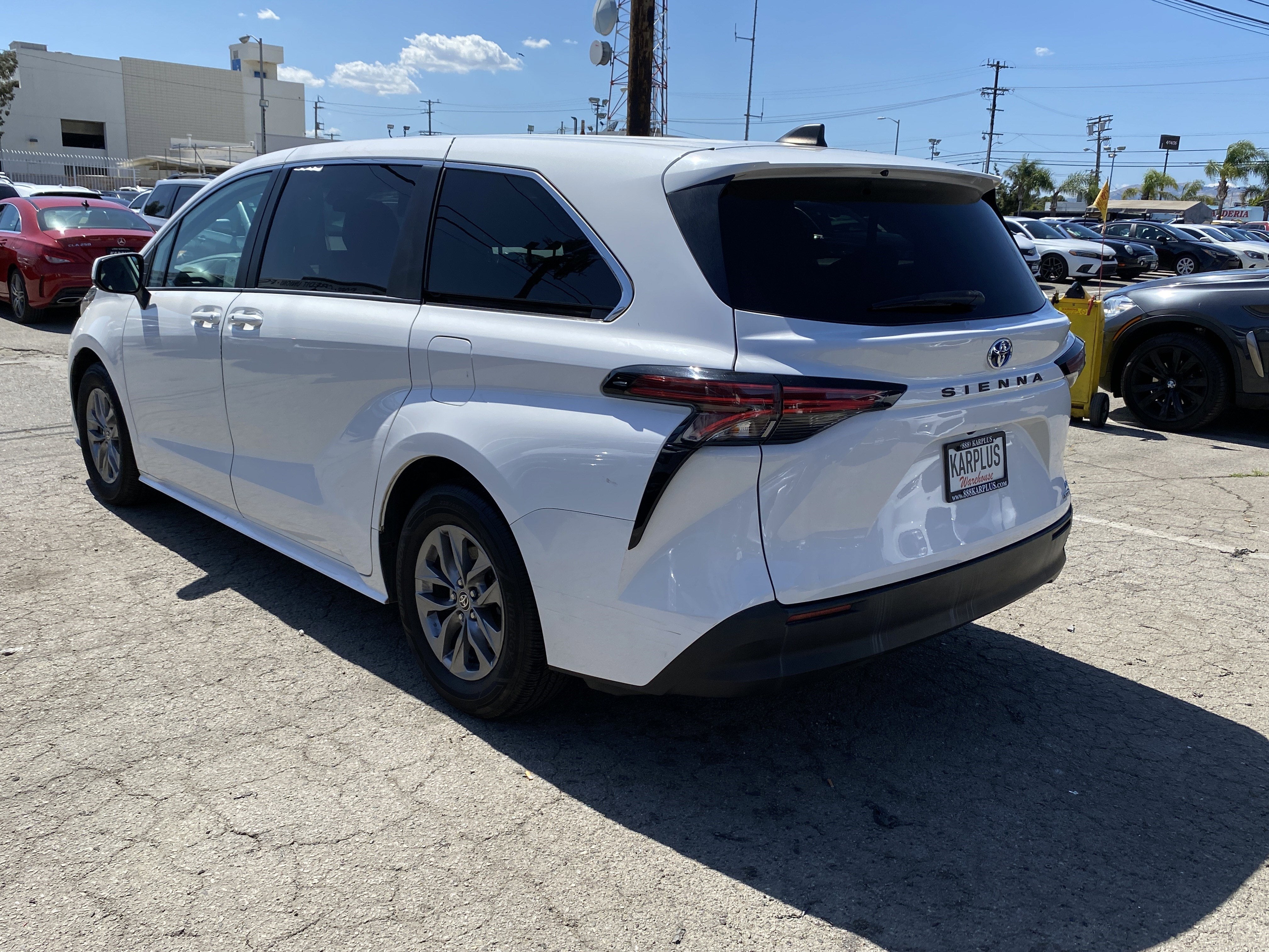2021 Toyota Sienna LE