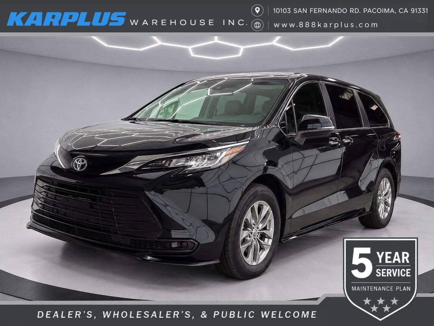 2023 Toyota Sienna LE FWD 8-PASSENGER