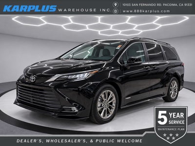 2021 Toyota Sienna LE FWD 8-PASSENGER